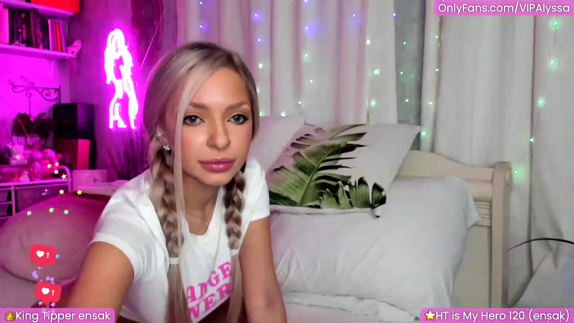 Gallery image thumbnail from Alyssa's myfreecams stream on, 11/16/2022, 07:45 image 16 of 20