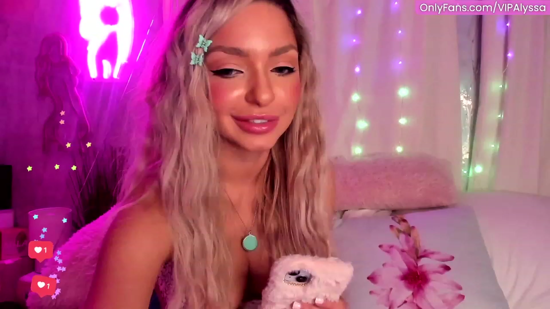 Gallery image thumbnail from Alyssa's myfreecams stream on, 01/17/2023, 09:52 image 12 of 20