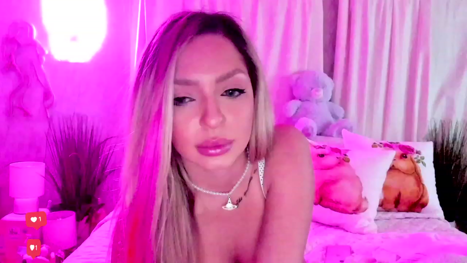Gallery image thumbnail from Alyssa's myfreecams stream on, 03/29/2023, 08:06 image 12 of 20