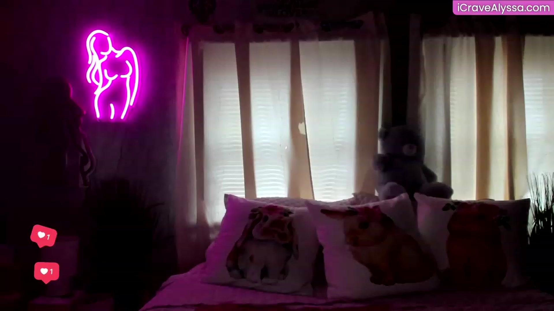 Gallery image thumbnail from Alyssa's myfreecams stream on, 03/31/2023, 15:20 image 12 of 20