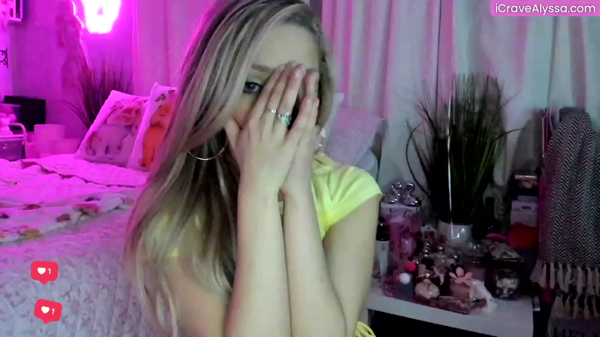 Gallery image thumbnail from Alyssa's myfreecams stream on, 05/17/2023, 08:08 image 17 of 20