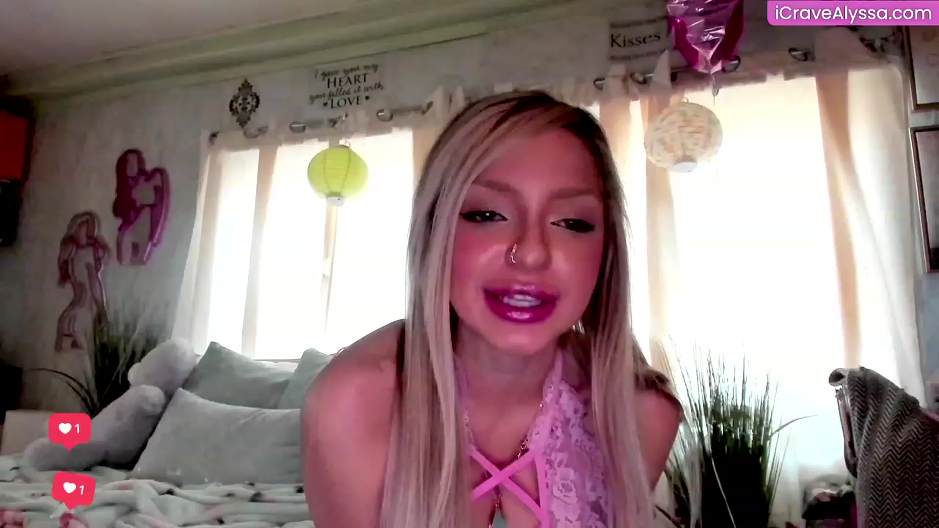 Gallery image thumbnail from Alyssa's myfreecams stream on, 06/02/2023, 14:33 image 17 of 20