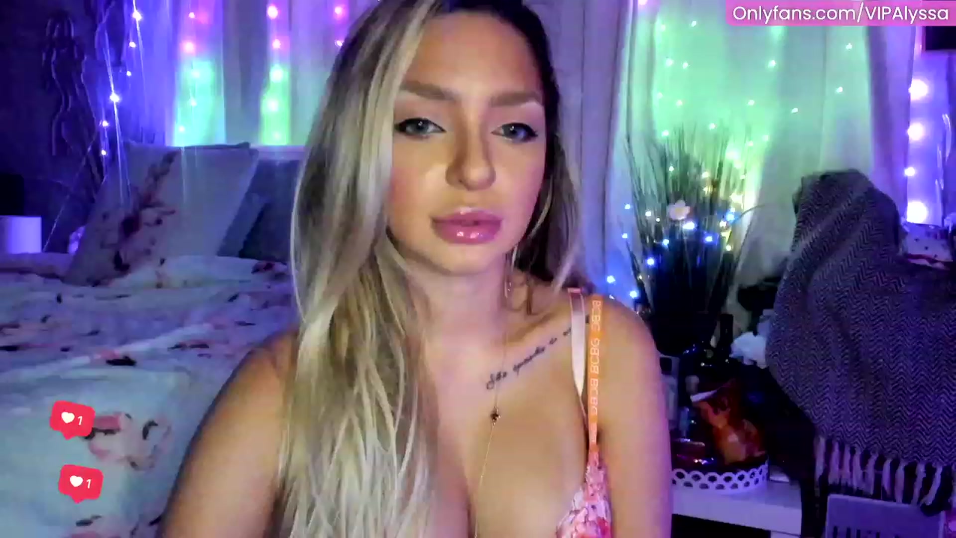 Gallery image thumbnail from Alyssa's myfreecams stream on, 08/30/2023, 07:34 image 17 of 20