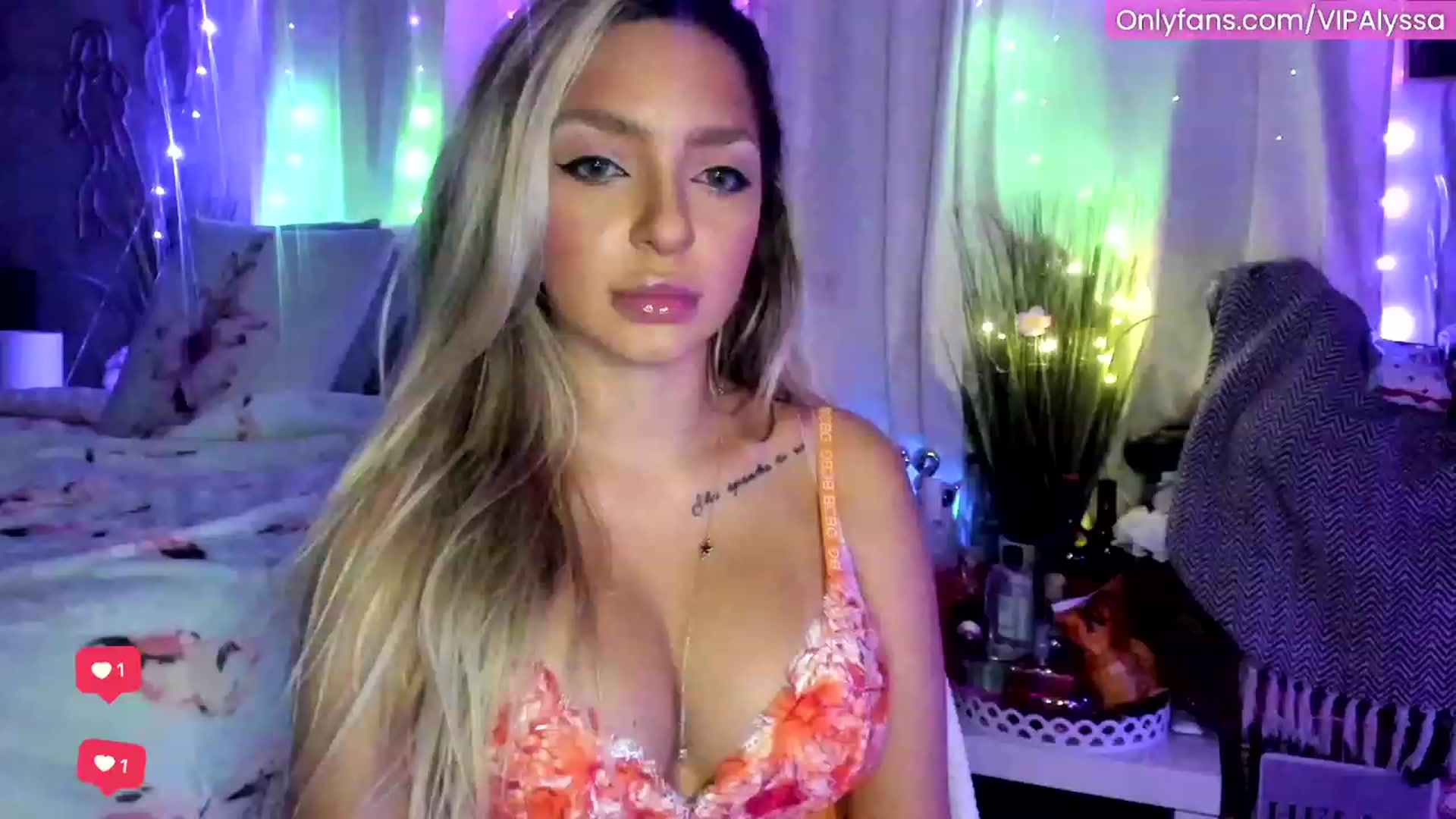 Gallery image thumbnail from Alyssa's myfreecams stream on, 08/30/2023, 07:34 image 18 of 20