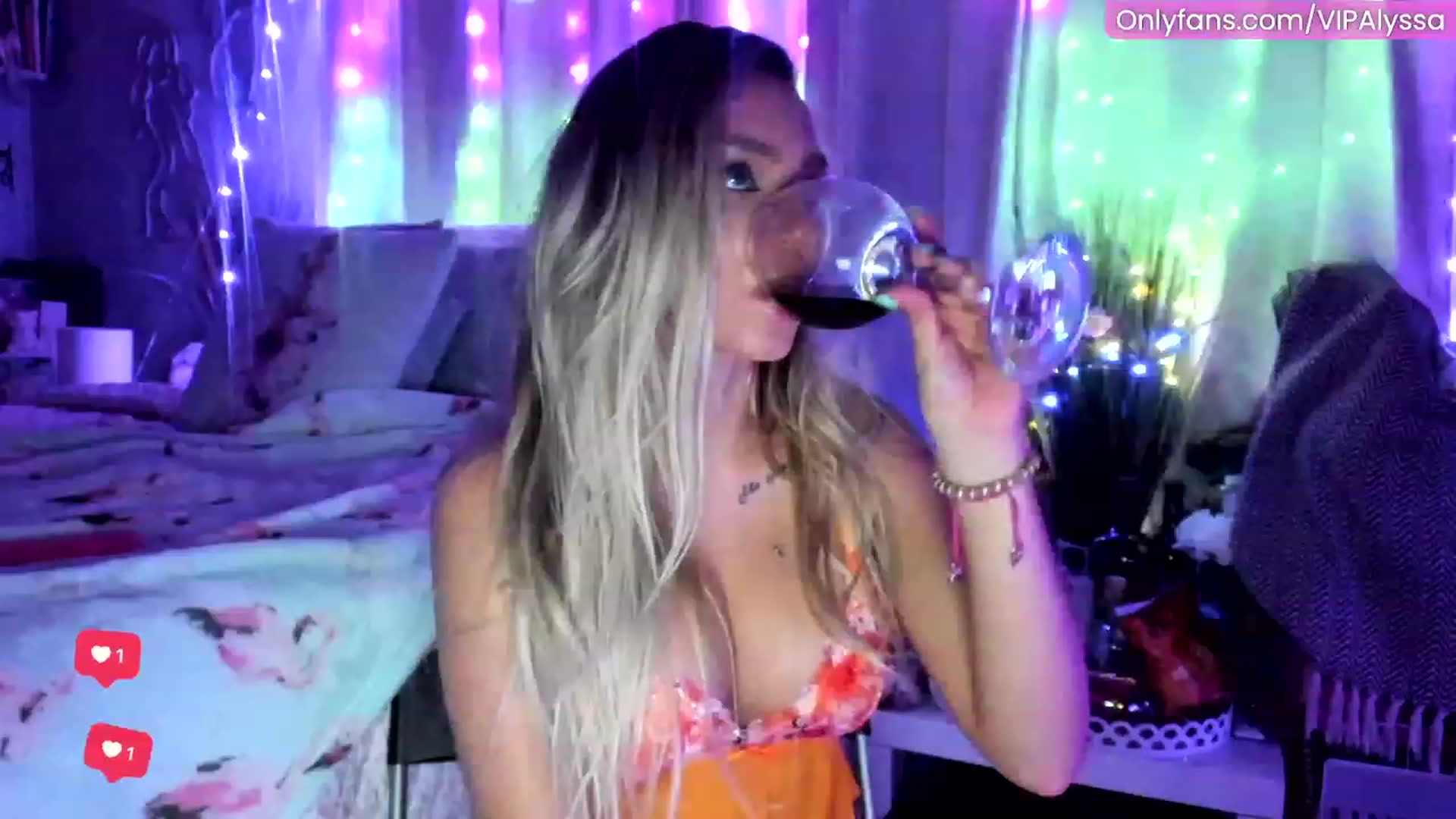 Gallery image thumbnail from Alyssa's myfreecams stream on, 08/30/2023, 09:01 image 6 of 20