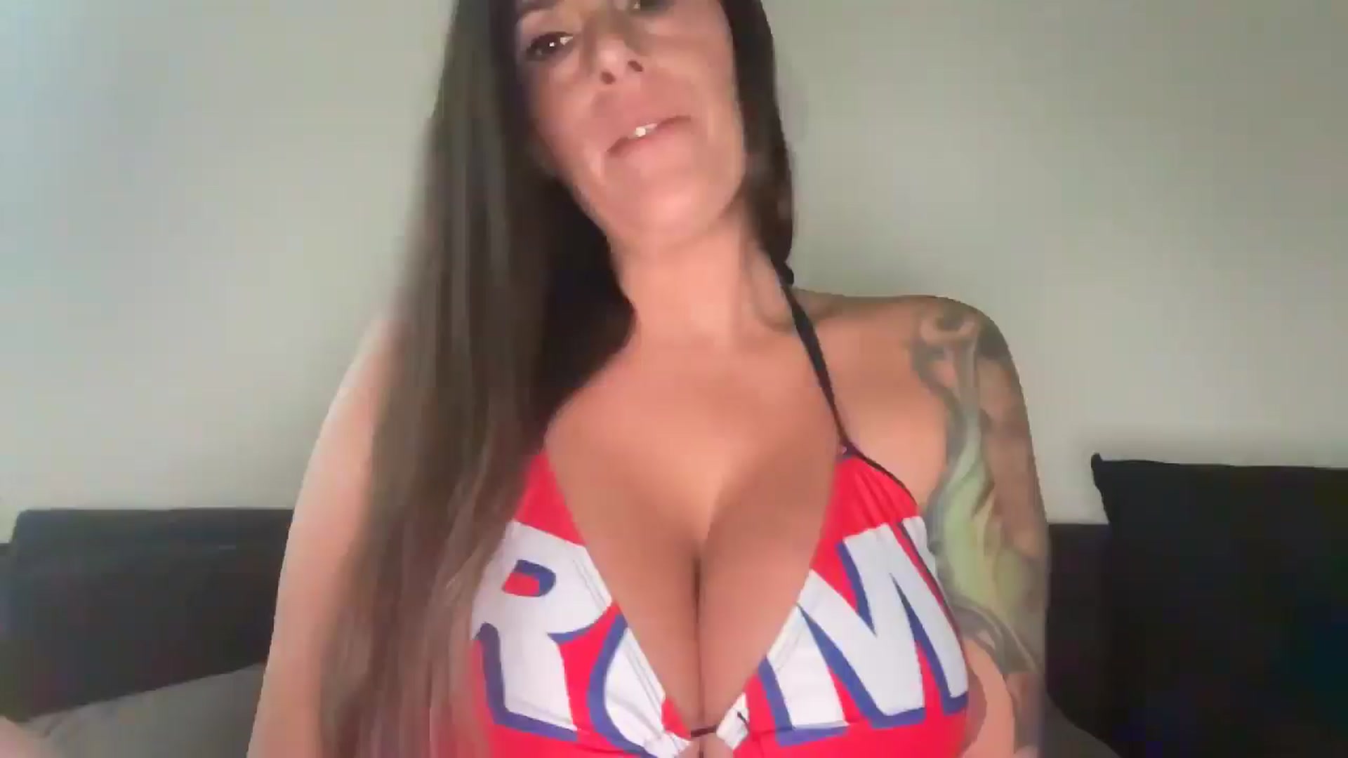 Gallery image thumbnail from AlyssaJones's myfreecams stream on, 10/16/2025, 17:47 image 19 of 20