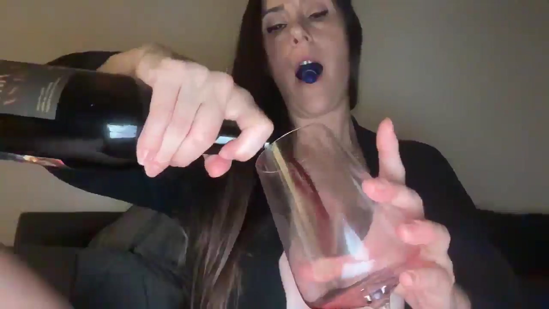 Gallery image thumbnail from AlyssaJones's myfreecams stream on, 01/03/2026, 02:09 image 16 of 20