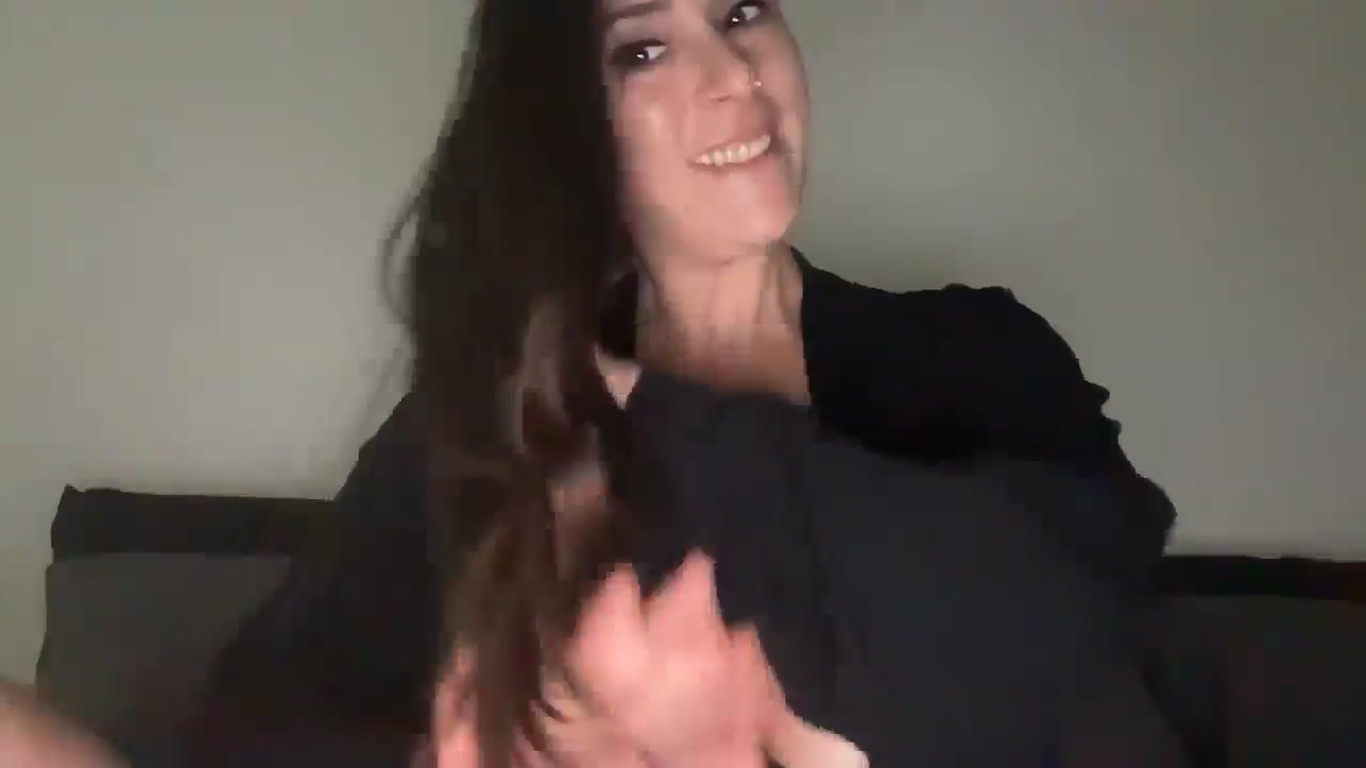 Gallery image thumbnail from AlyssaJones's myfreecams stream on, 03/04/2026, 20:28 image 17 of 20