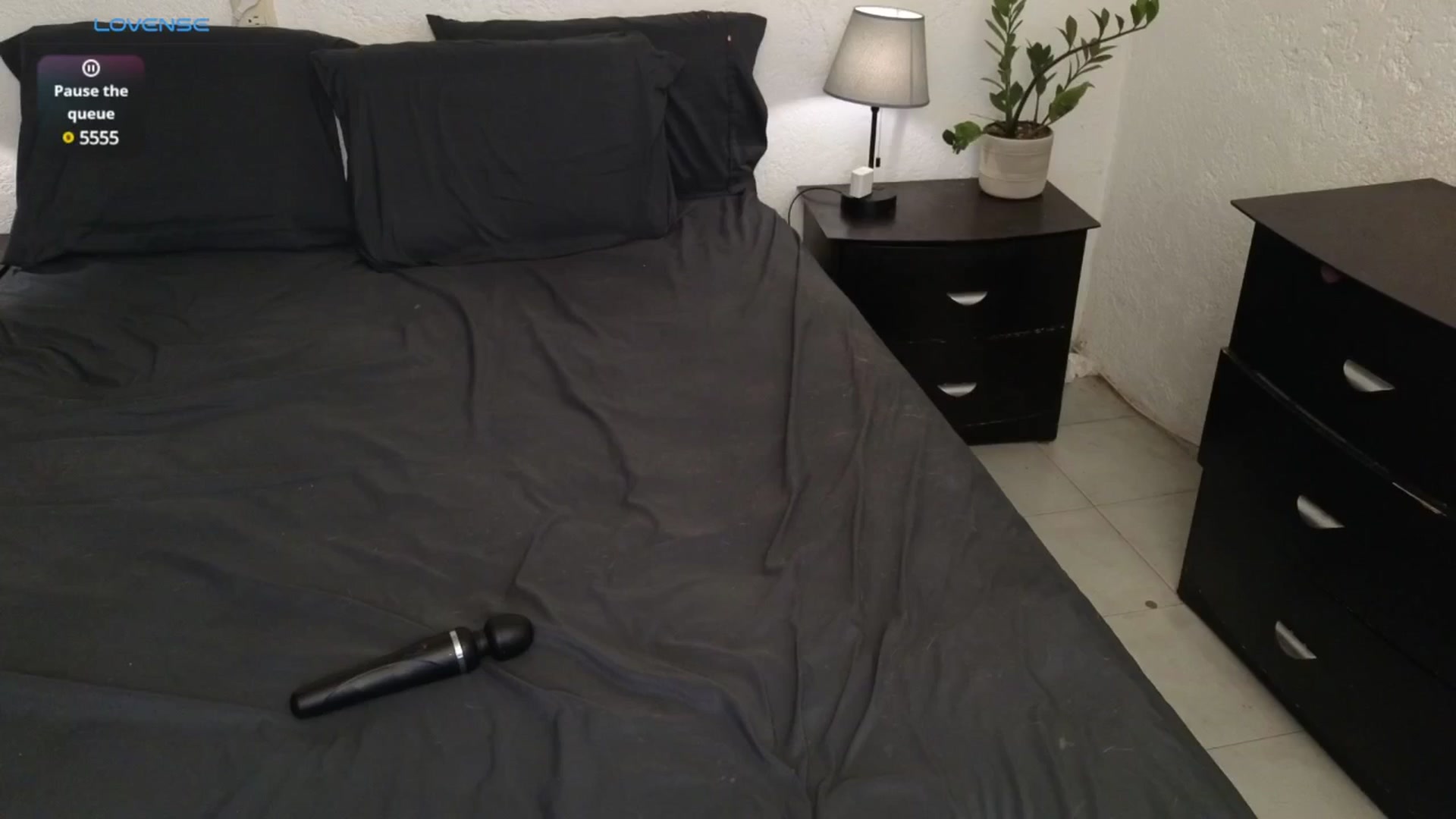 Gallery image thumbnail from AlyssaM's myfreecams stream on, 07/06/2025, 03:37 image 19 of 20