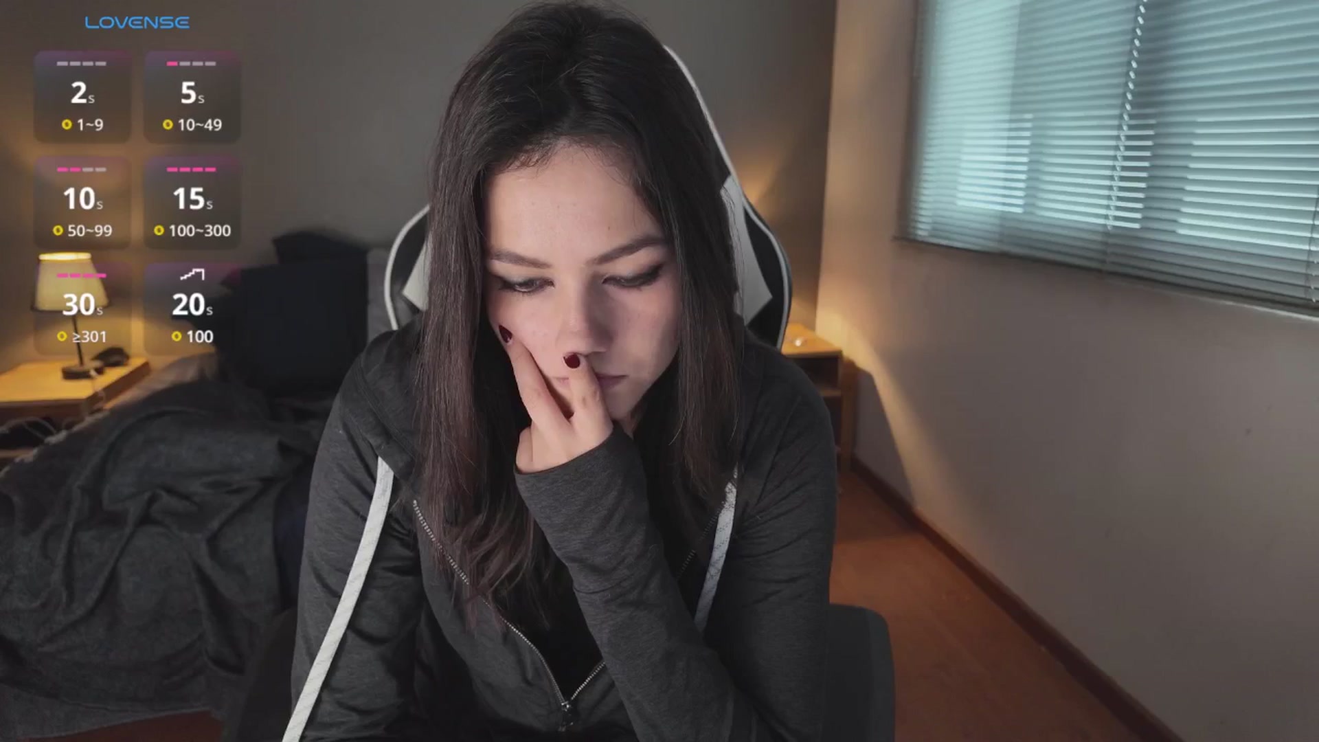 Gallery image thumbnail from AlyssaM's myfreecams stream on, 07/31/2025, 23:57 image 17 of 20