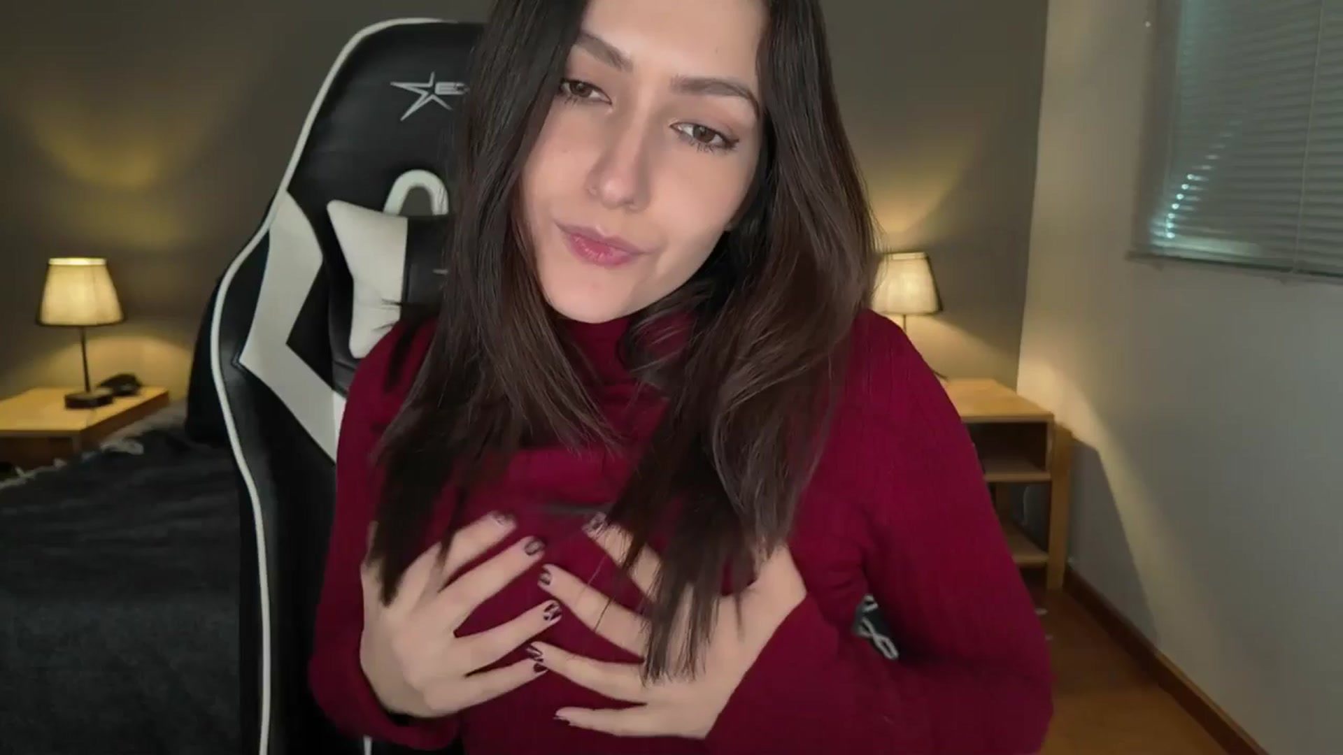 Gallery image thumbnail from AlyssaM's myfreecams stream on, 08/01/2025, 16:17 image 2 of 20