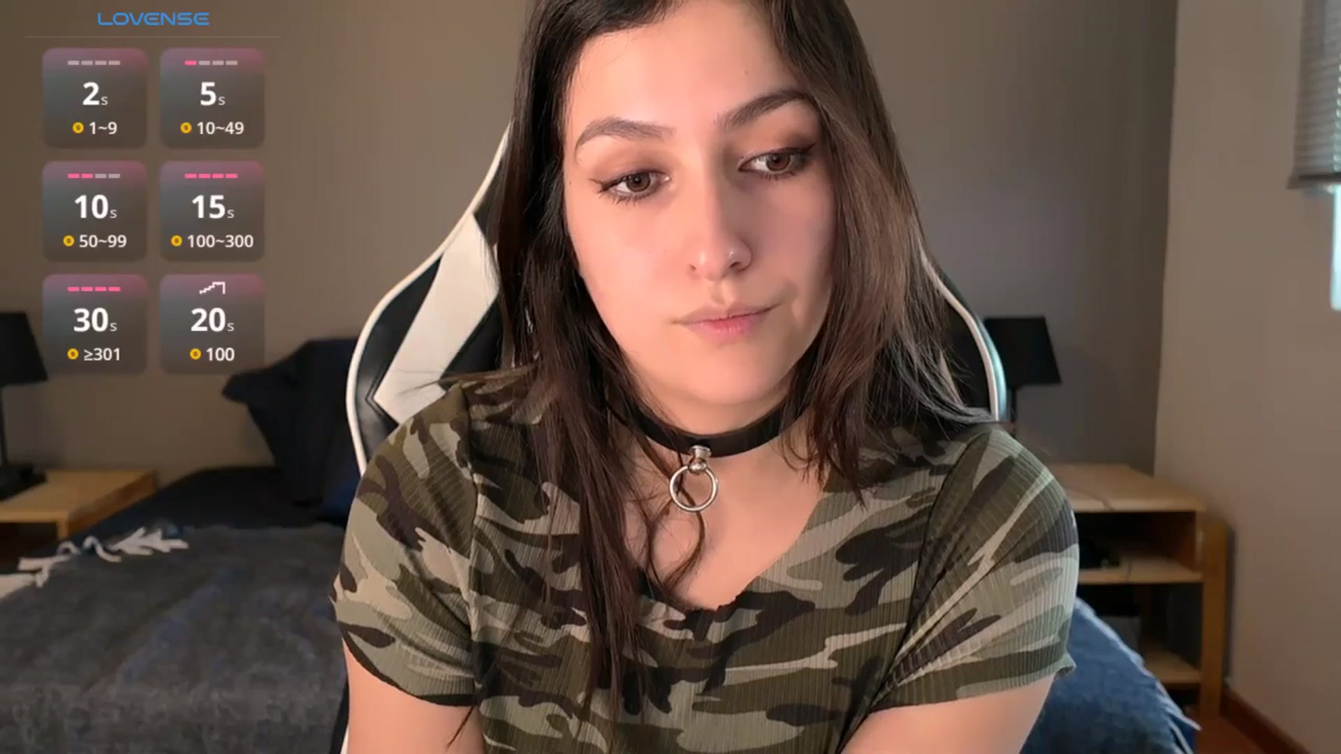 Gallery image thumbnail from AlyssaM's myfreecams stream on, 08/04/2025, 23:40 image 14 of 20