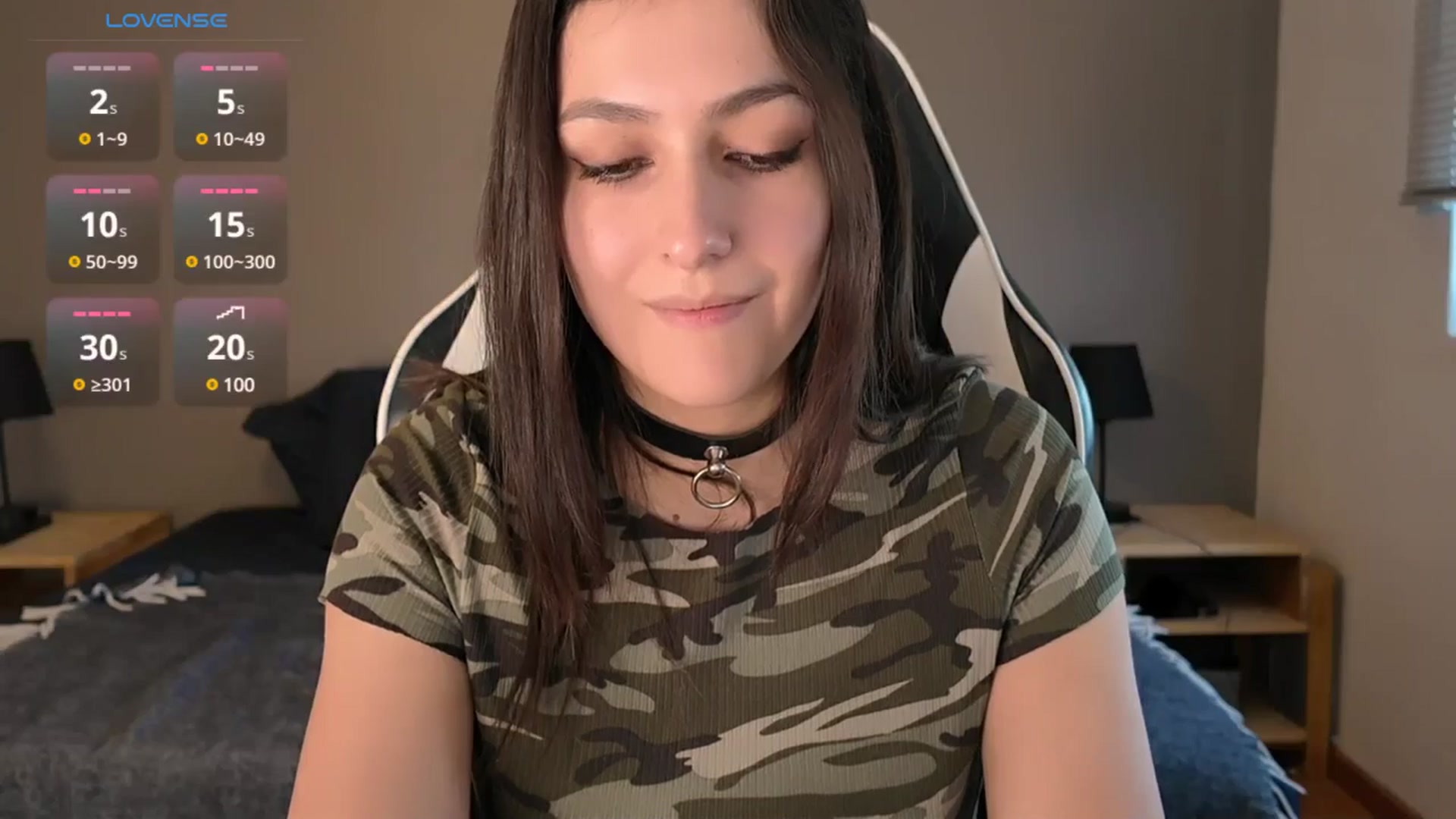 Gallery image thumbnail from AlyssaM's myfreecams stream on, 08/04/2025, 23:40 image 16 of 20