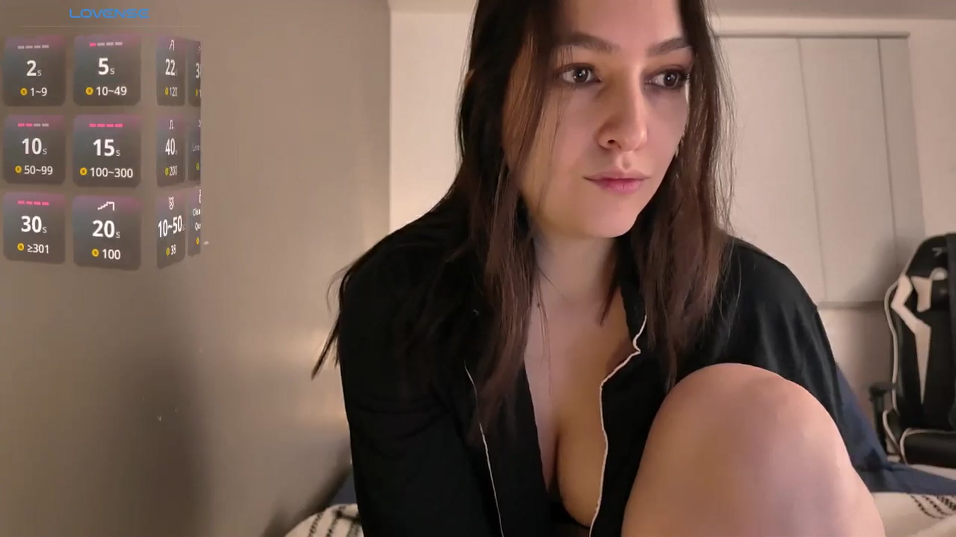 Gallery image thumbnail from AlyssaM's myfreecams stream on, 08/05/2025, 11:53 image 13 of 20
