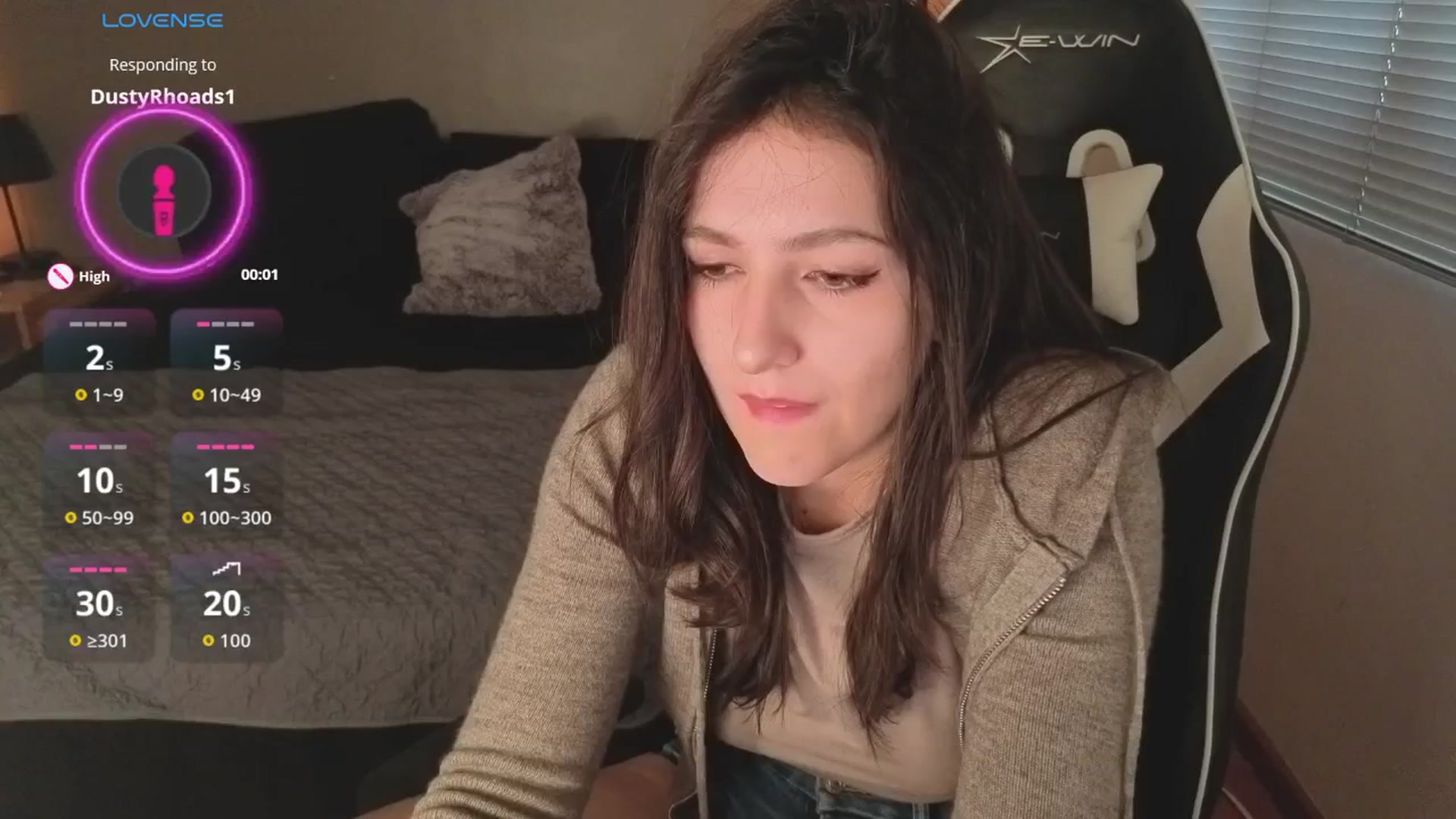 Gallery image thumbnail from AlyssaM's myfreecams stream on, 09/02/2025, 21:19 image 11 of 20