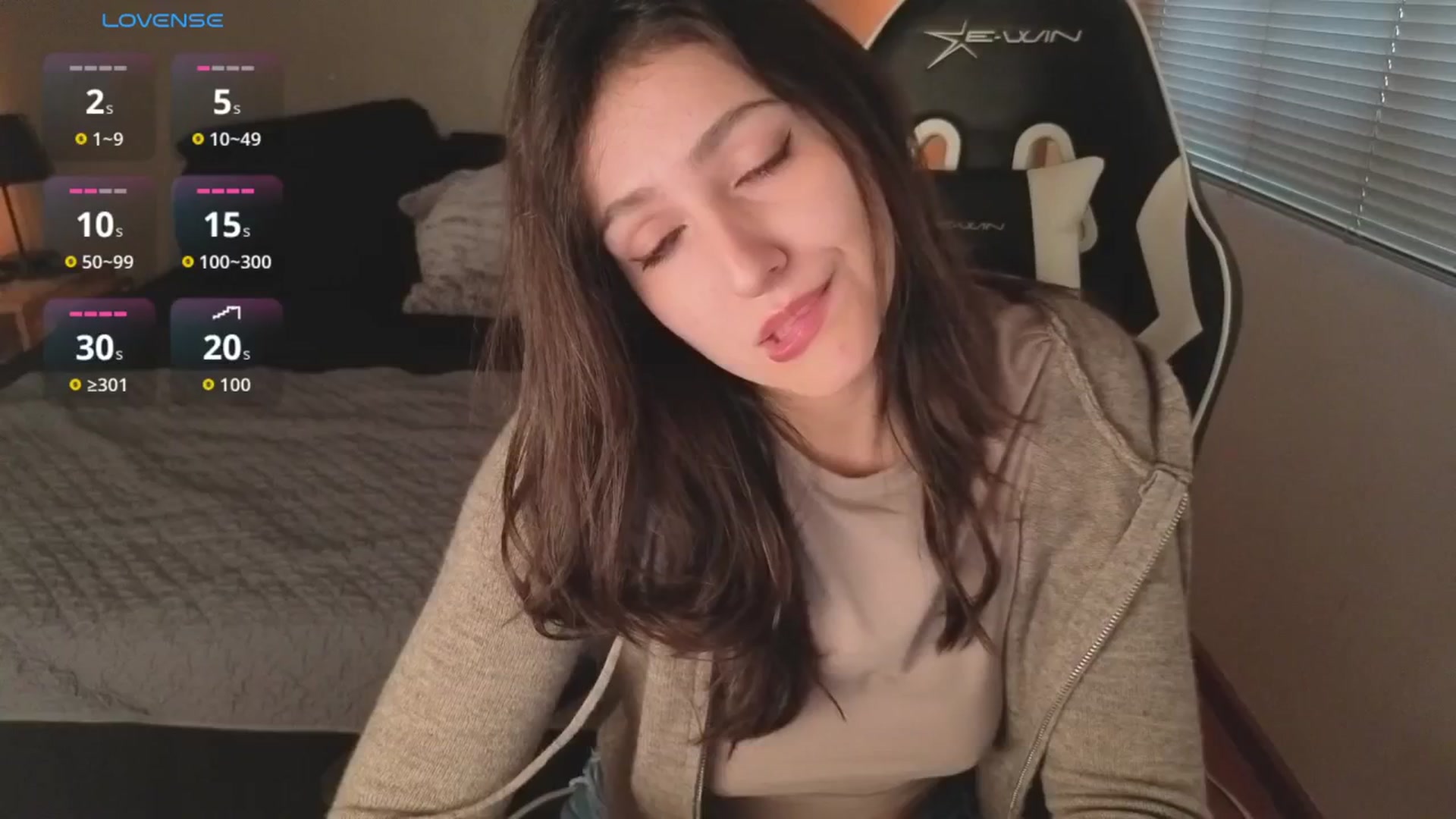 Gallery image thumbnail from AlyssaM's myfreecams stream on, 09/02/2025, 21:19 image 7 of 20