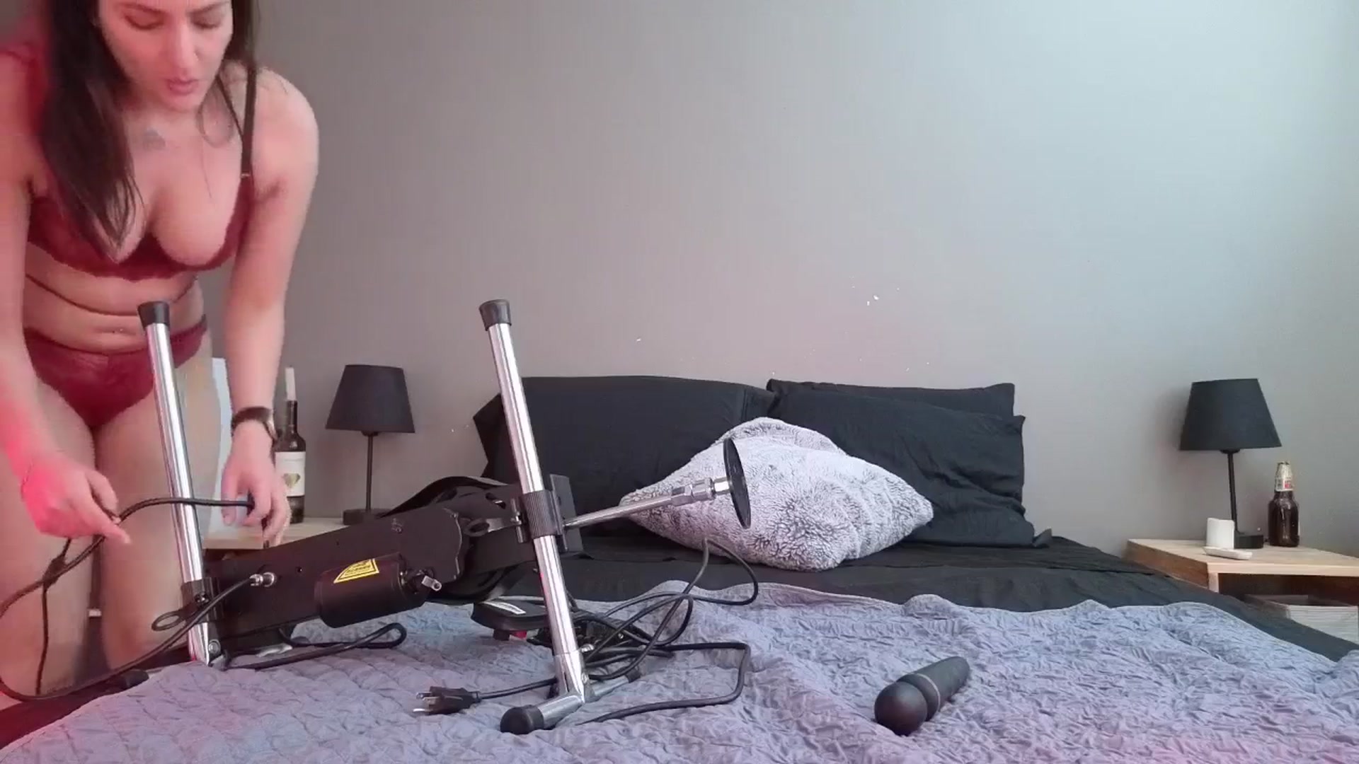 Gallery image thumbnail from AlyssaM's myfreecams stream on, 10/08/2025, 16:32 image 11 of 20