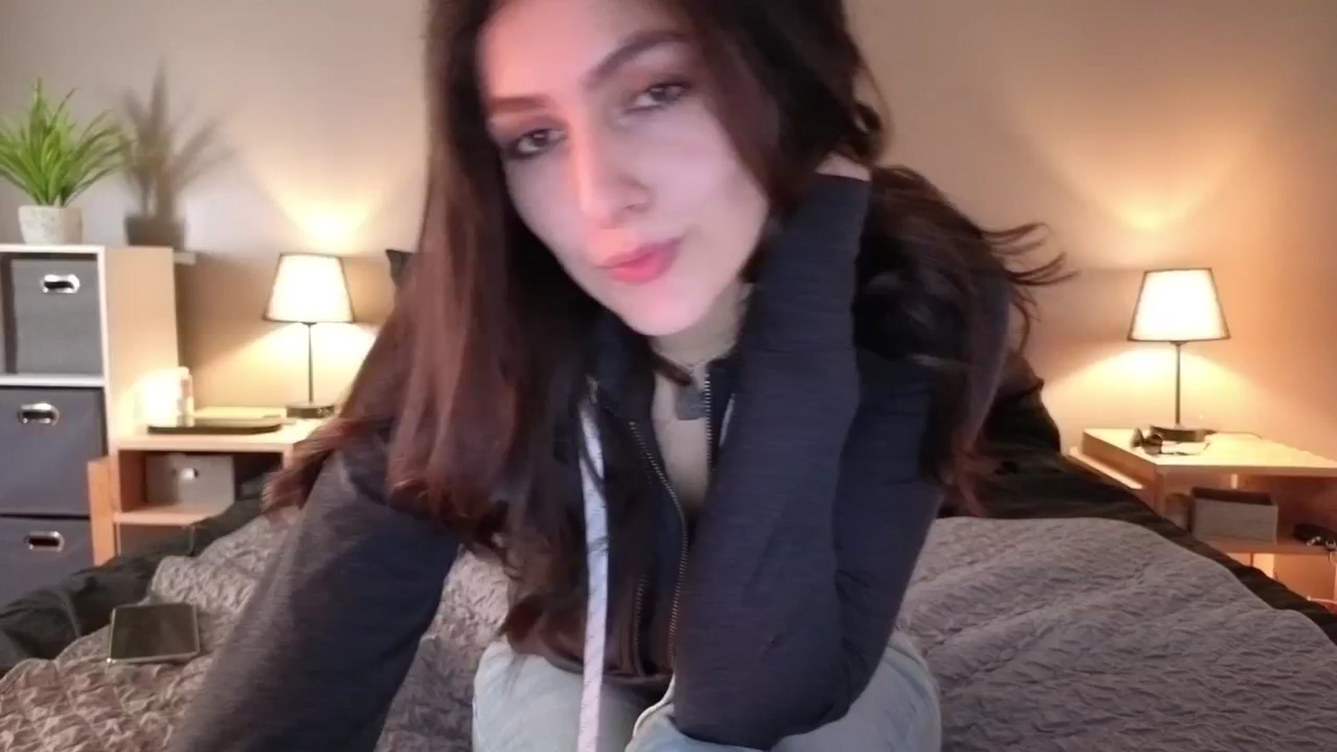 Gallery image thumbnail from AlyssaM's myfreecams stream on, 10/12/2025, 24:32 image 10 of 20