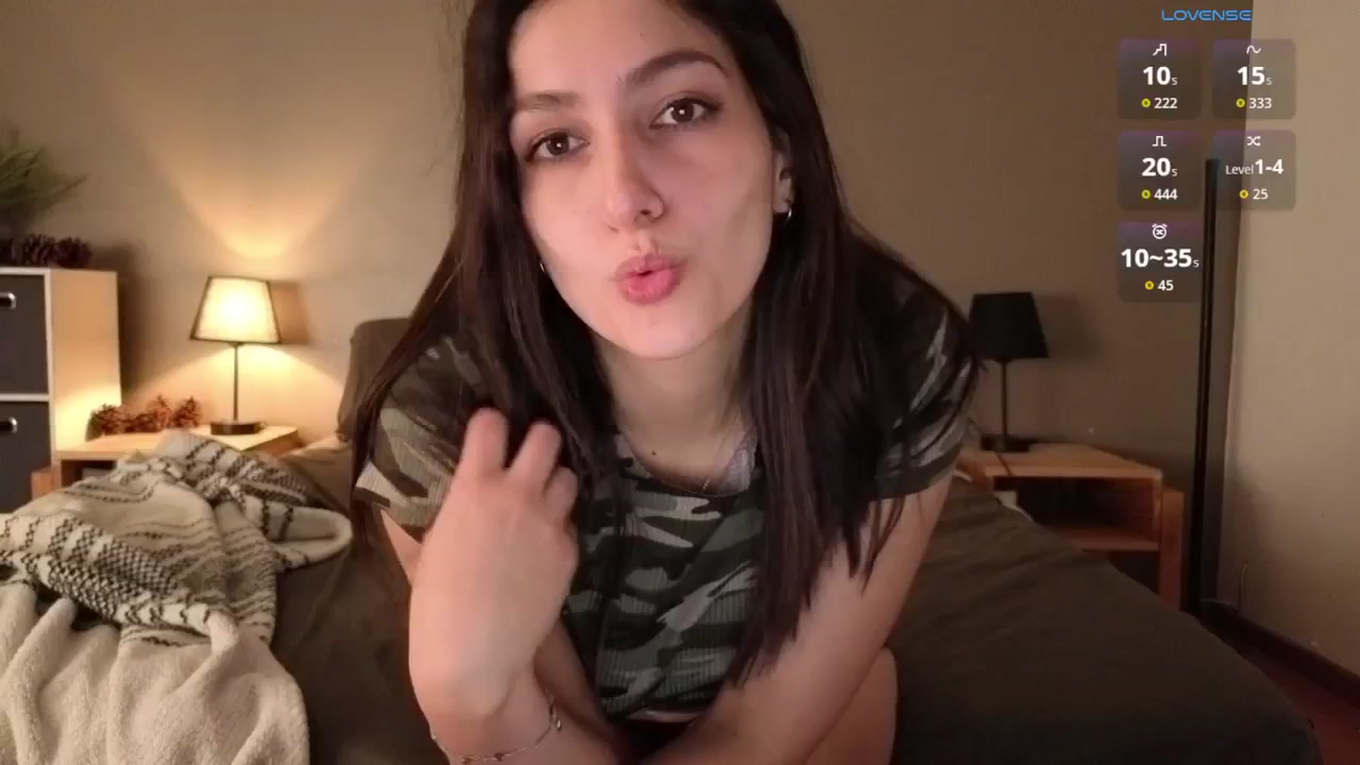 Gallery image thumbnail from AlyssaM's myfreecams stream on, 11/20/2025, 06:43 image 8 of 20