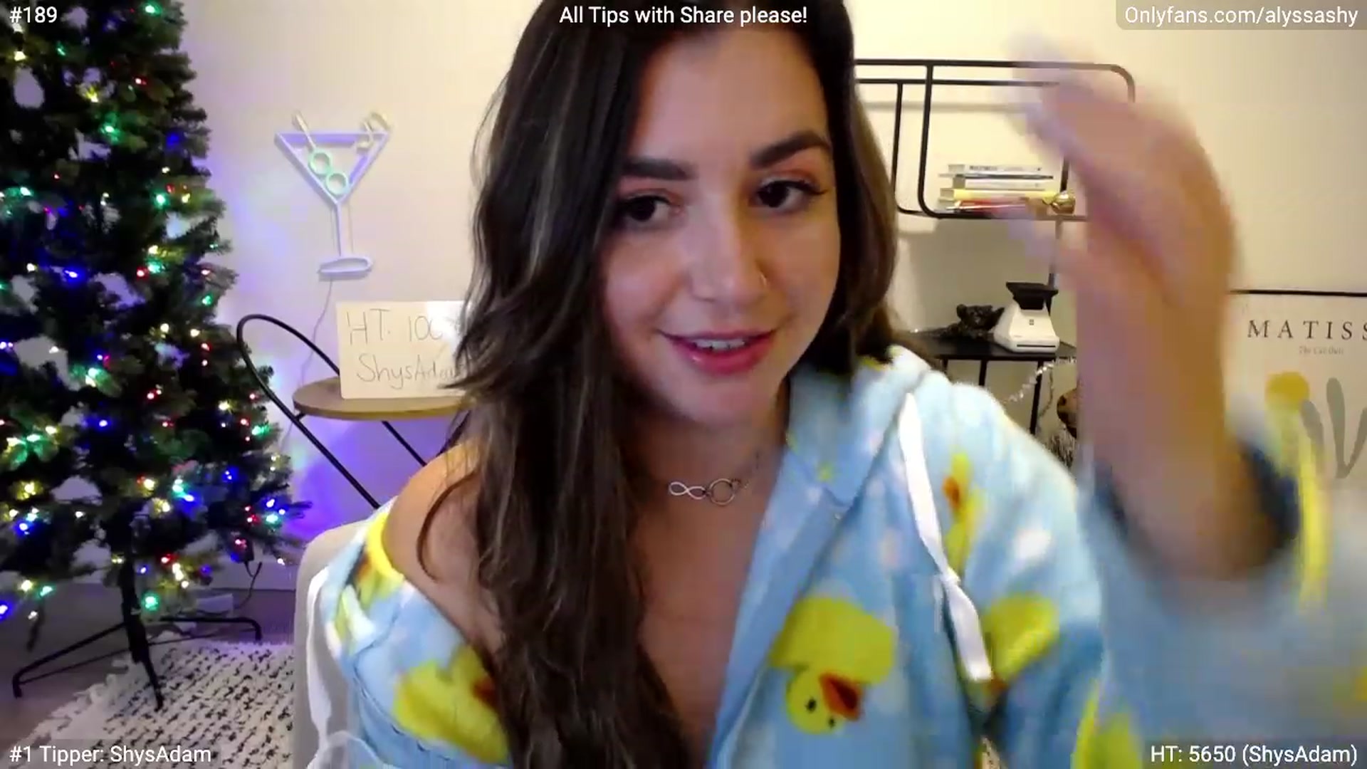 Gallery image thumbnail from AlyssaShy's myfreecams stream on, 12/01/2022, 02:07 image 11 of 20