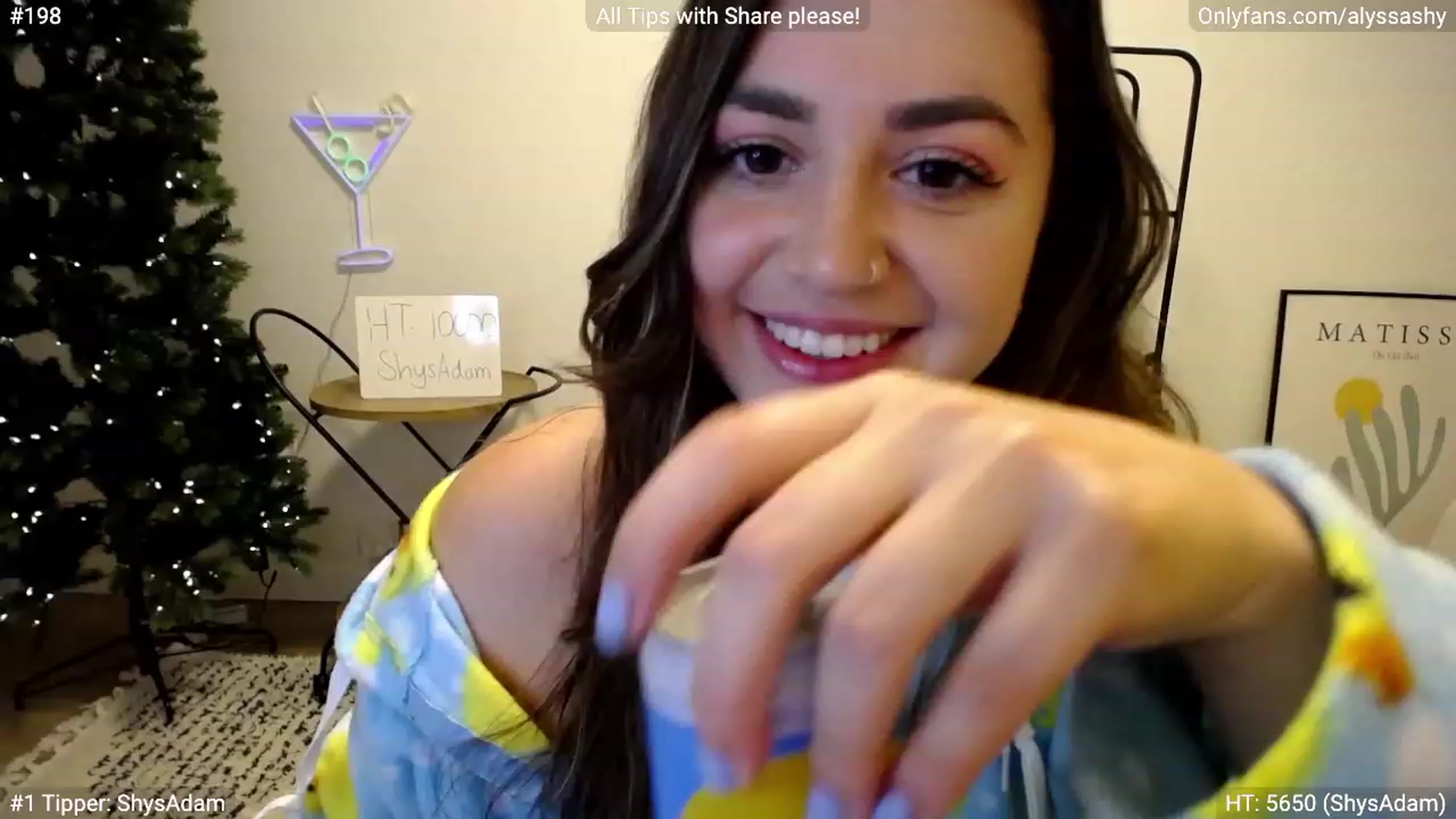 Gallery image thumbnail from AlyssaShy's myfreecams stream on, 12/01/2022, 02:07 image 3 of 20