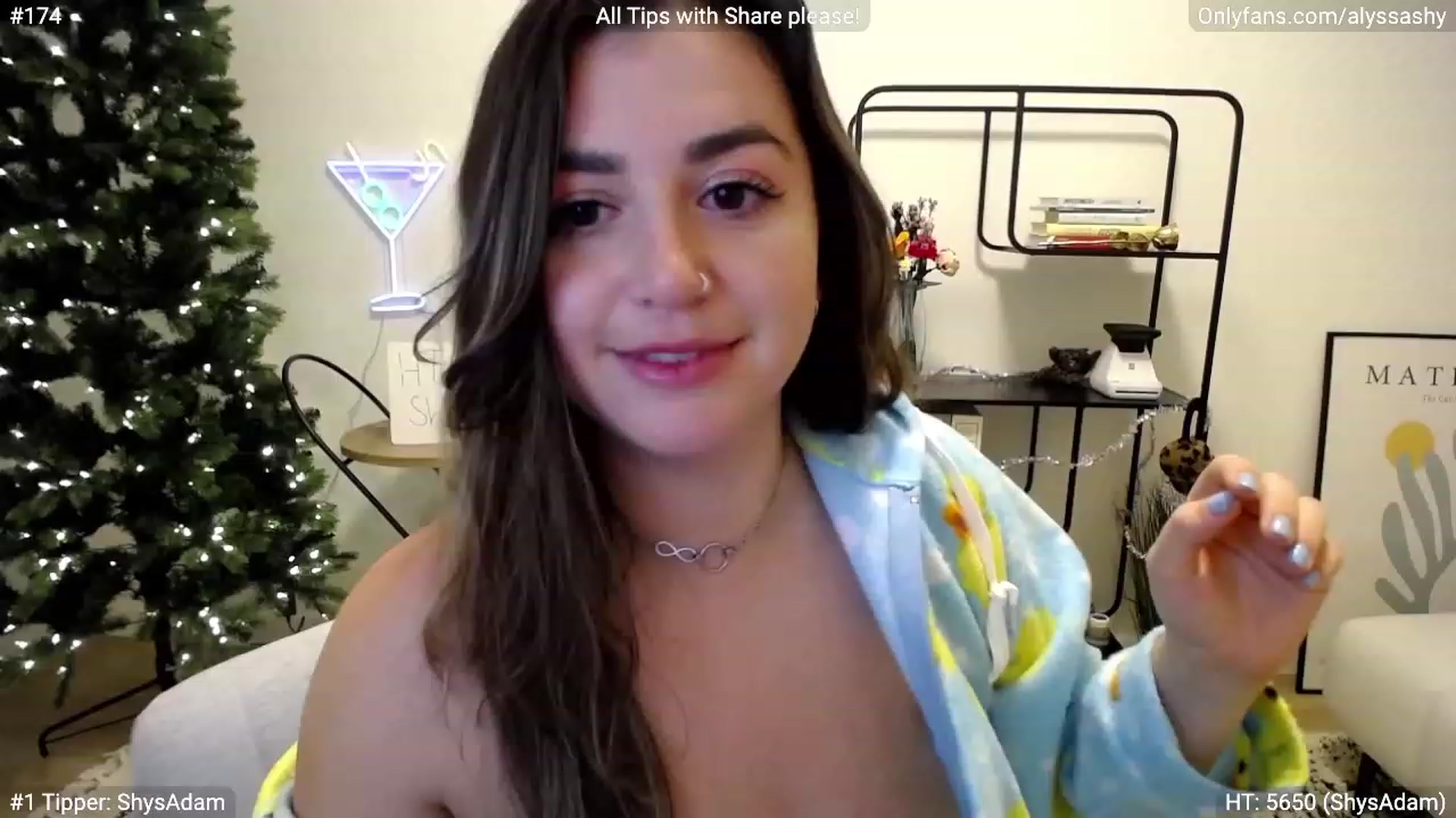 Gallery image thumbnail from AlyssaShy's myfreecams stream on, 12/01/2022, 02:25 image 8 of 20