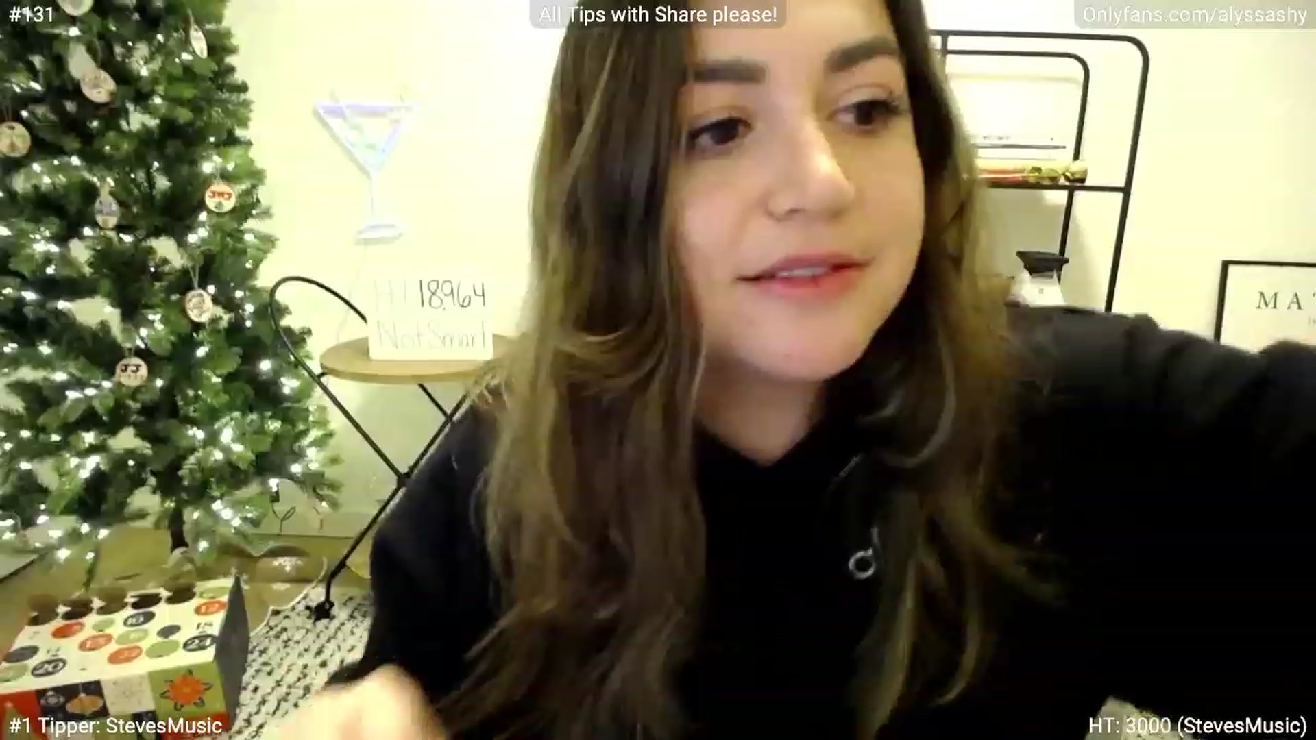 Gallery image thumbnail from AlyssaShy's myfreecams stream on, 12/06/2022, 04:02 image 12 of 20