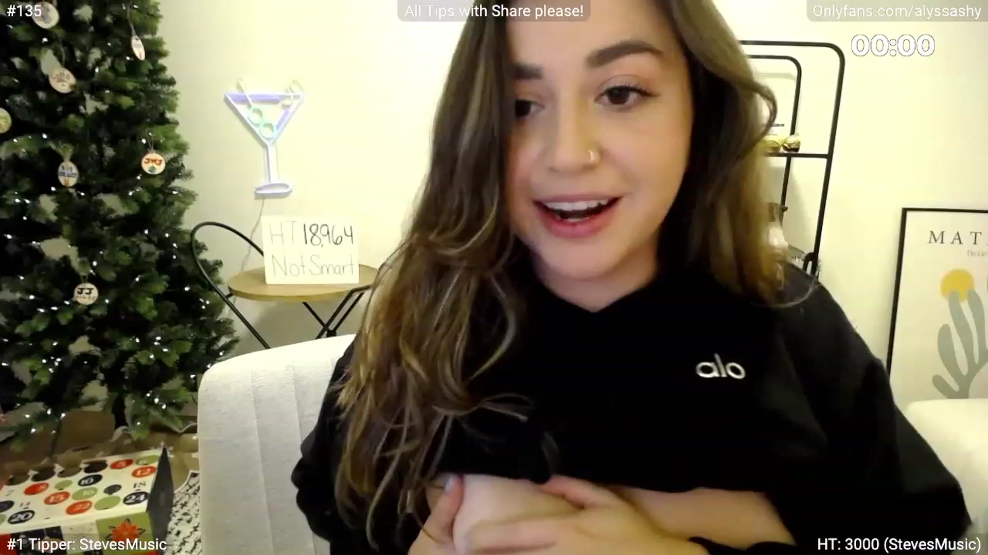 Gallery image thumbnail from AlyssaShy's myfreecams stream on, 12/06/2022, 04:02 image 9 of 20