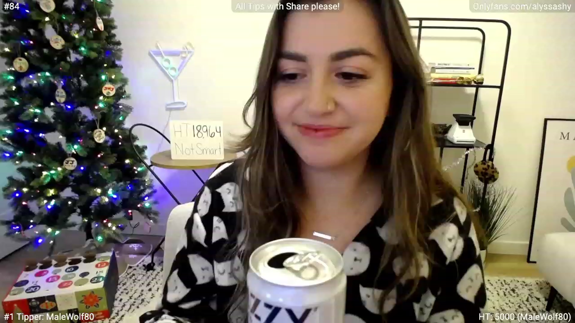 Gallery image thumbnail from AlyssaShy's myfreecams stream on, 12/06/2022, 04:14 image 11 of 20