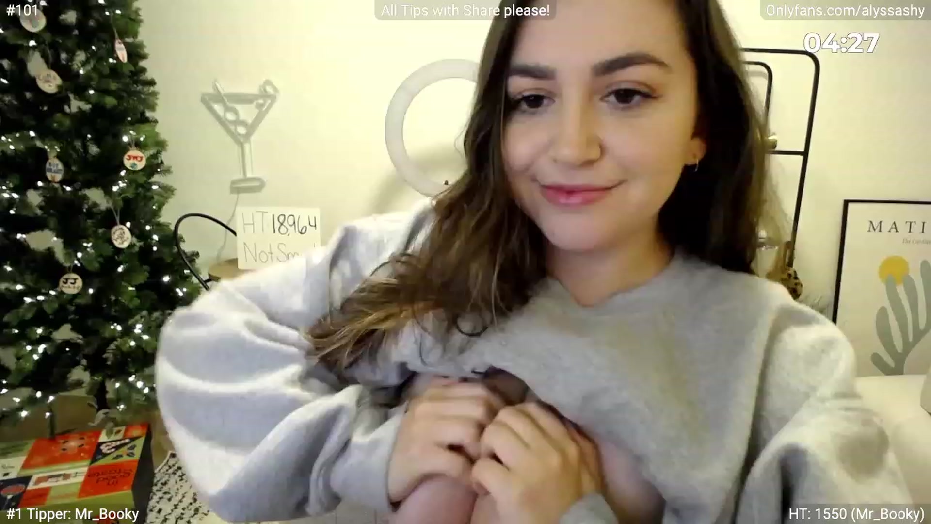 Gallery image thumbnail from AlyssaShy's myfreecams stream on, 12/08/2022, 24:12 image 15 of 20