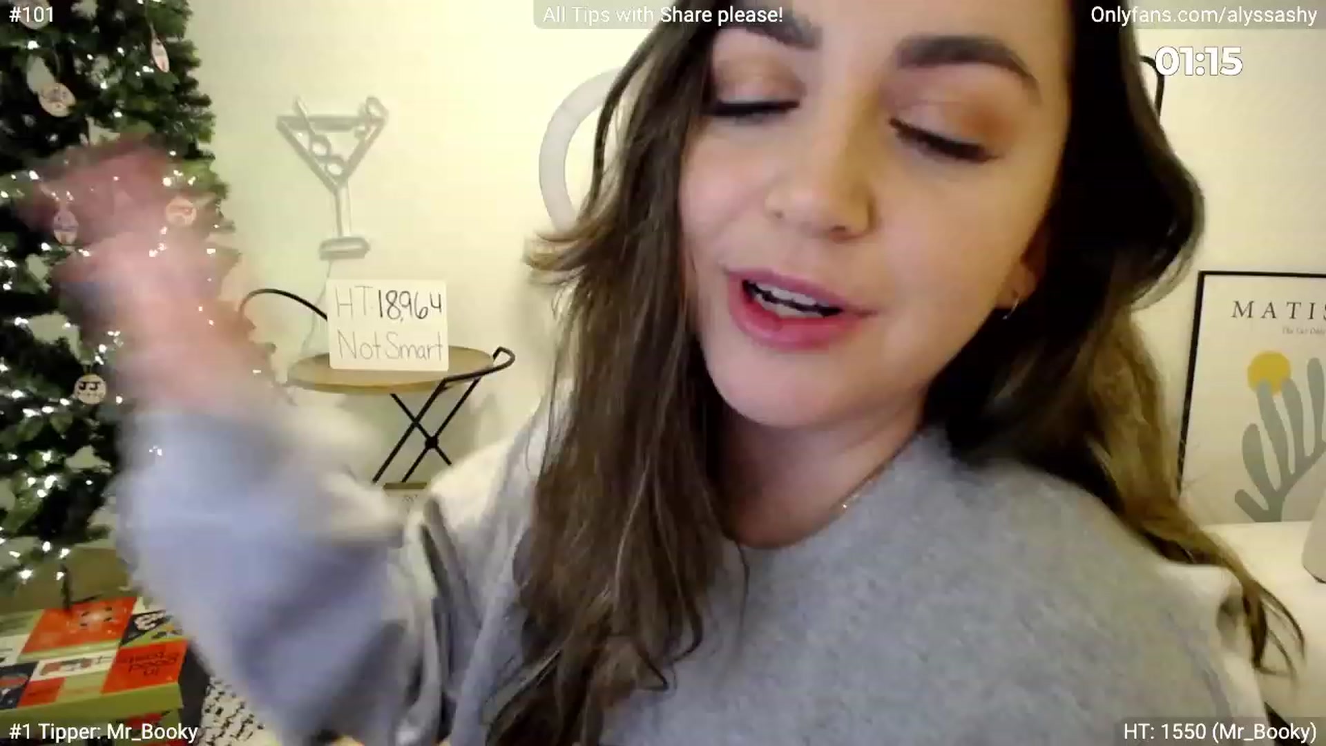 Gallery image thumbnail from AlyssaShy's myfreecams stream on, 12/08/2022, 24:12 image 18 of 20