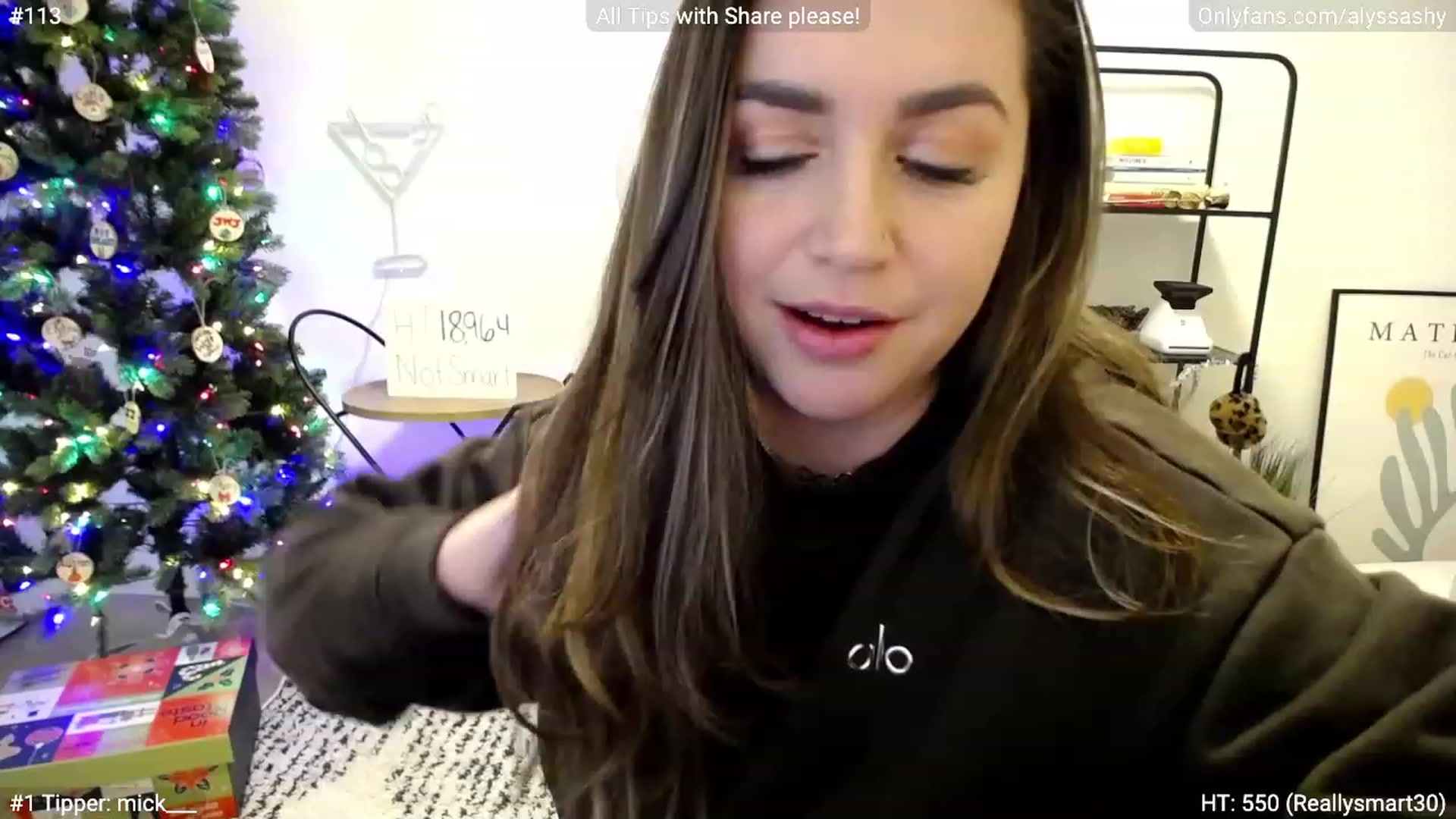 Gallery image thumbnail from AlyssaShy's myfreecams stream on, 12/09/2022, 24:45 image 3 of 20