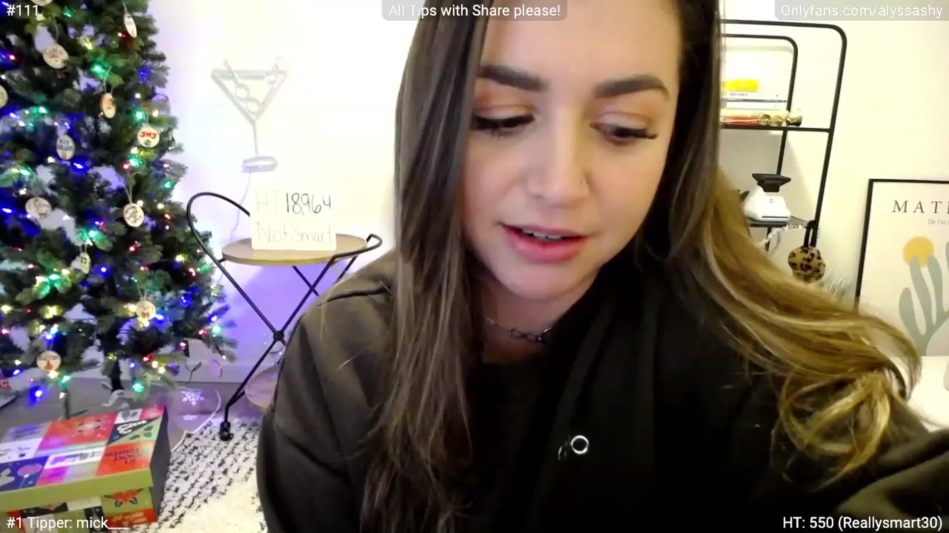 Gallery image thumbnail from AlyssaShy's myfreecams stream on, 12/09/2022, 24:45 image 11 of 20