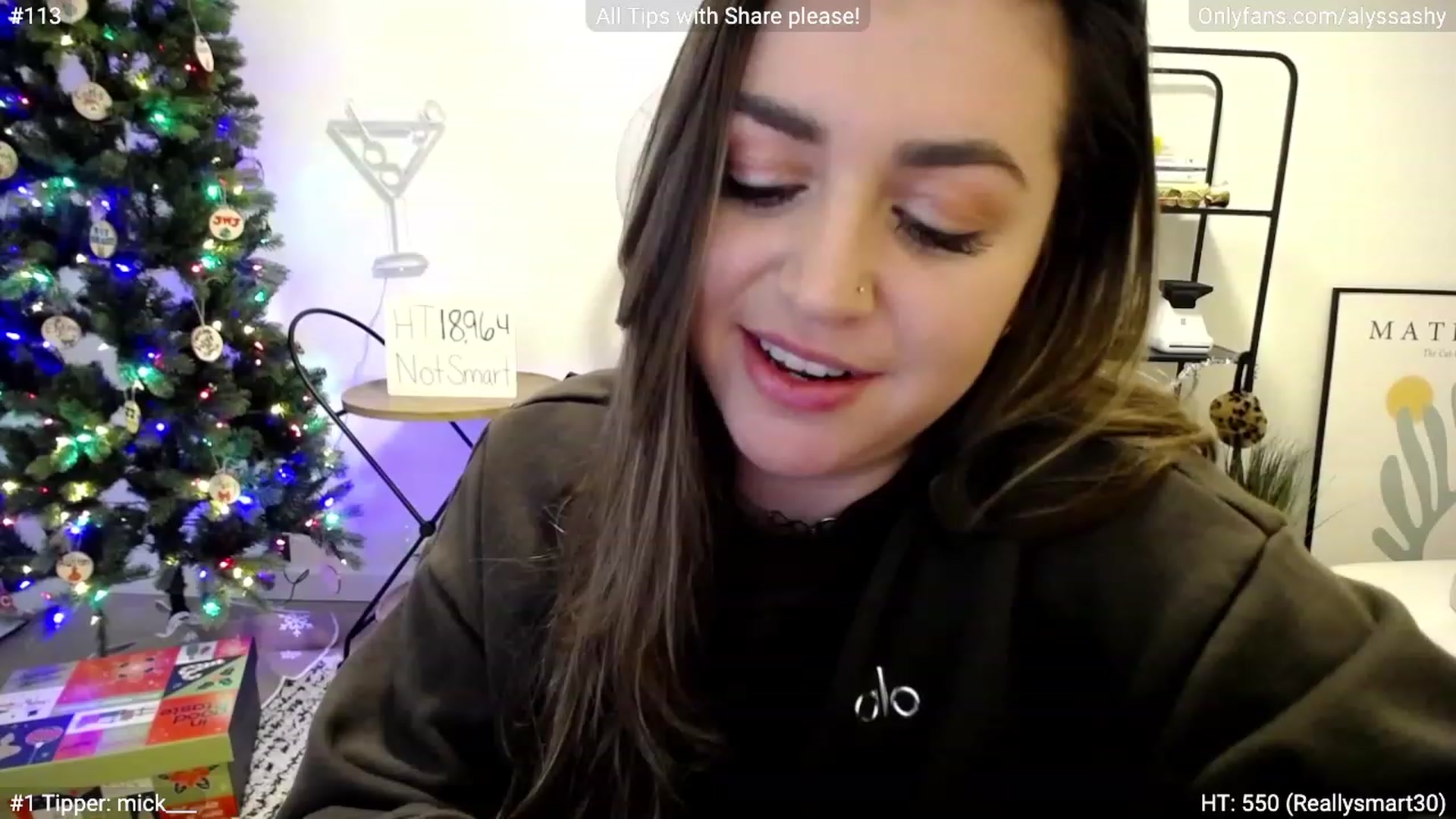 Gallery image thumbnail from AlyssaShy's myfreecams stream on, 12/09/2022, 24:45 image 5 of 20