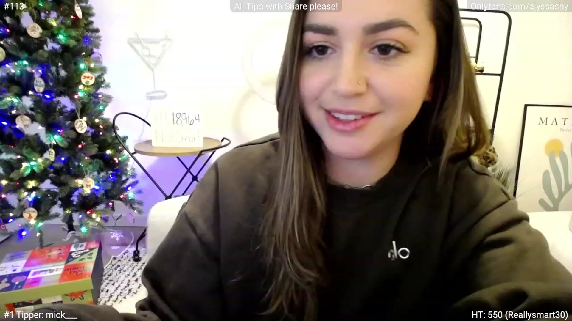 Gallery image thumbnail from AlyssaShy's myfreecams stream on, 12/09/2022, 24:45 image 6 of 20