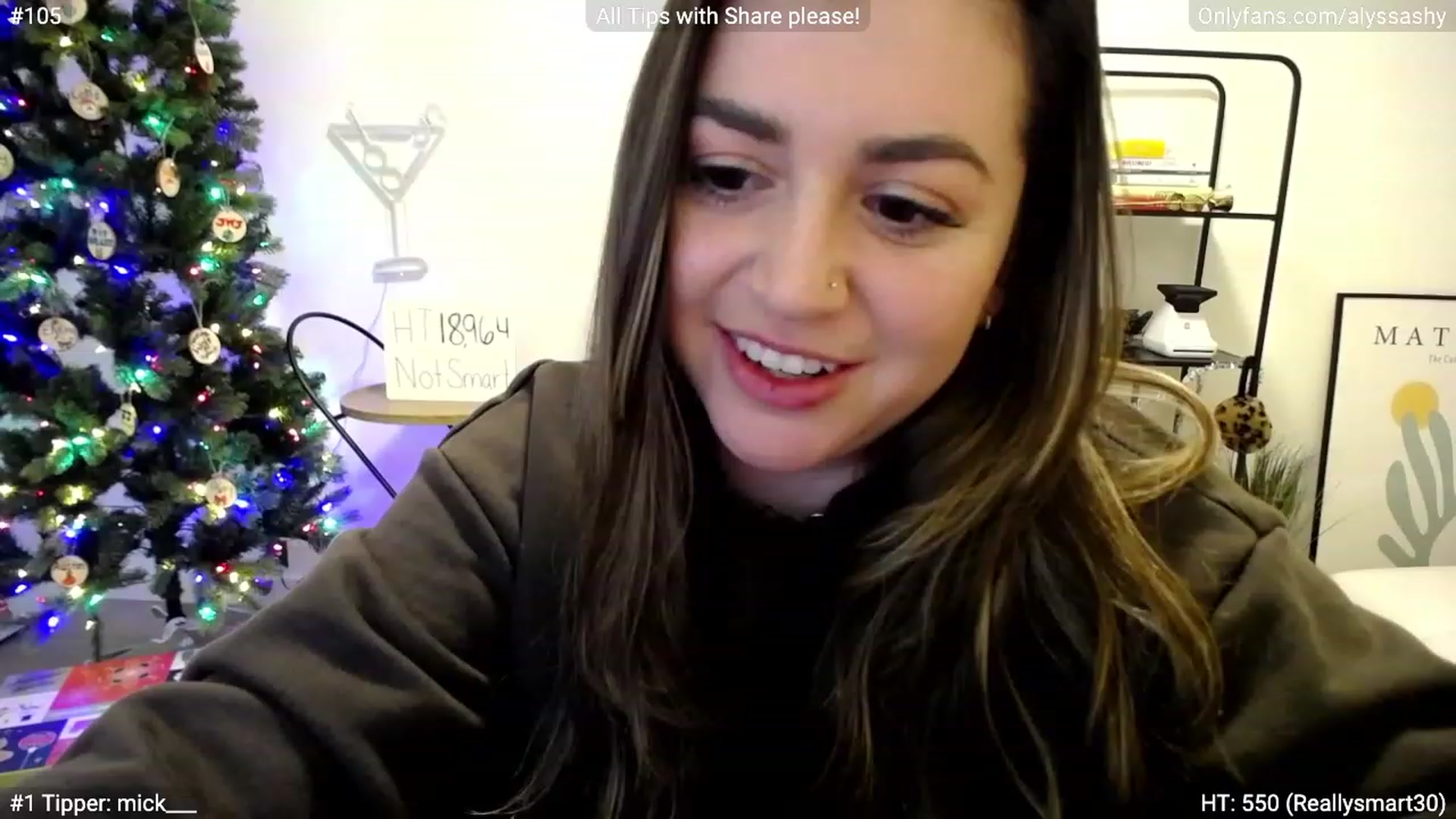 Gallery image thumbnail from AlyssaShy's myfreecams stream on, 12/09/2022, 01:27 image 1 of 20