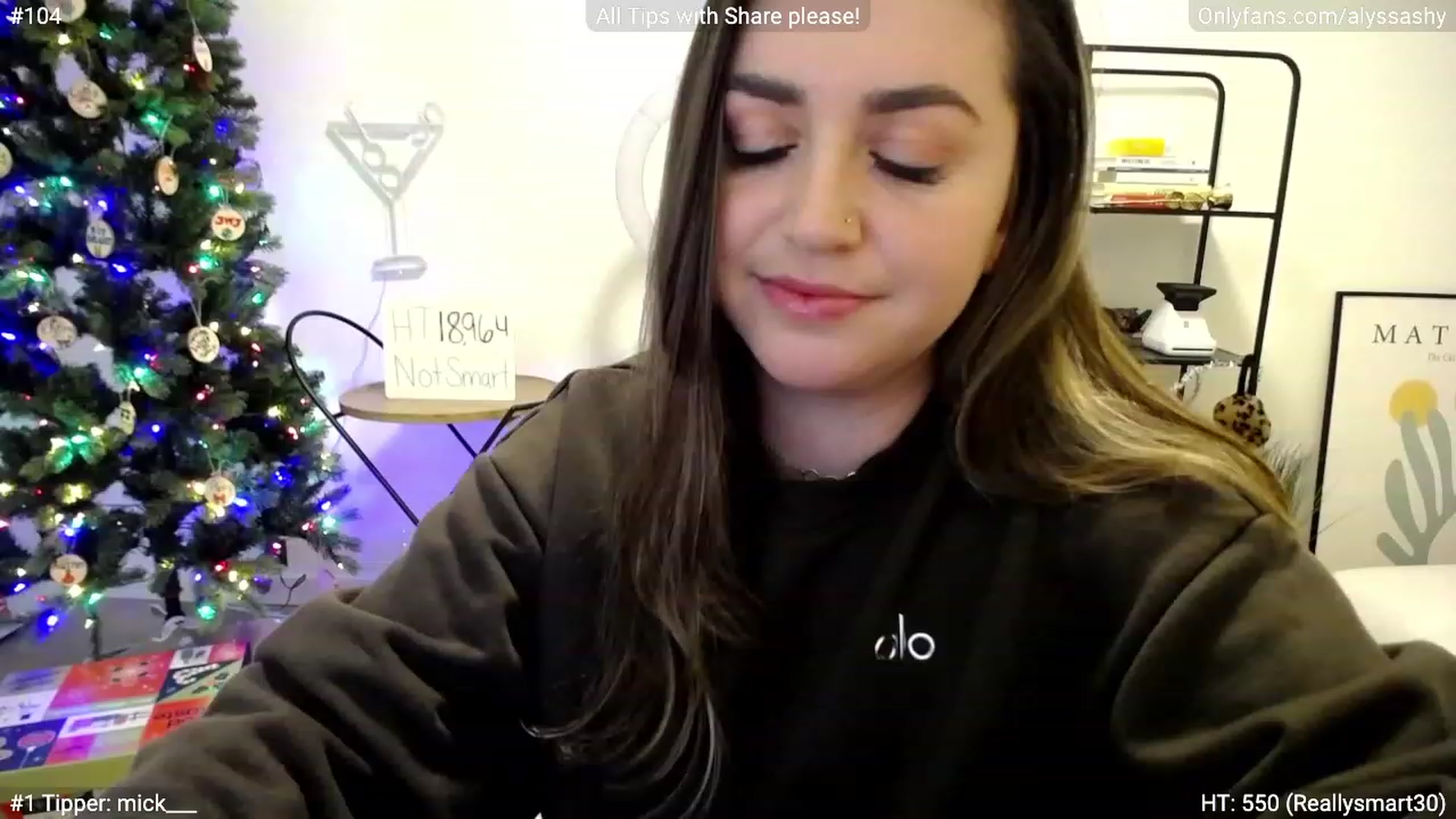 Gallery image thumbnail from AlyssaShy's myfreecams stream on, 12/09/2022, 01:27 image 9 of 20