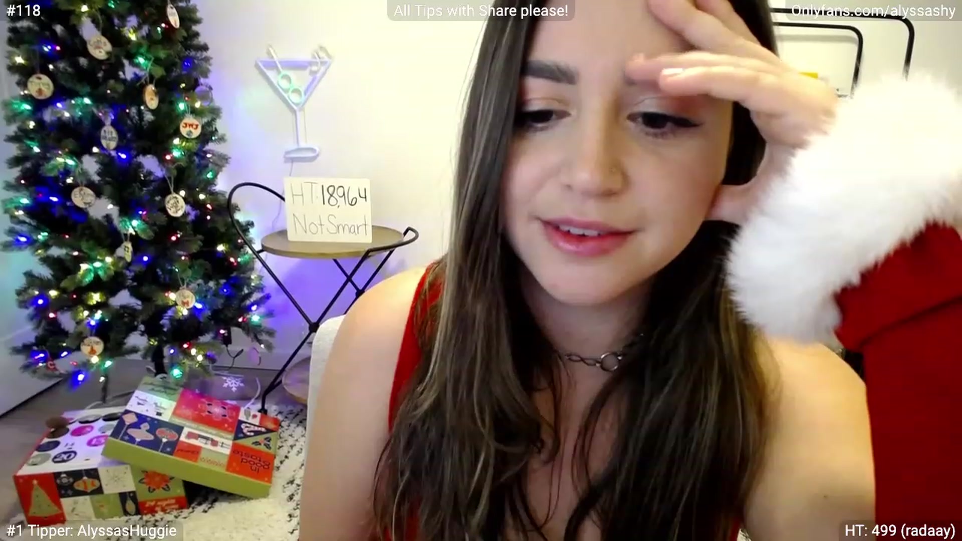 Gallery image thumbnail from AlyssaShy's myfreecams stream on, 12/09/2022, 23:09 image 19 of 20