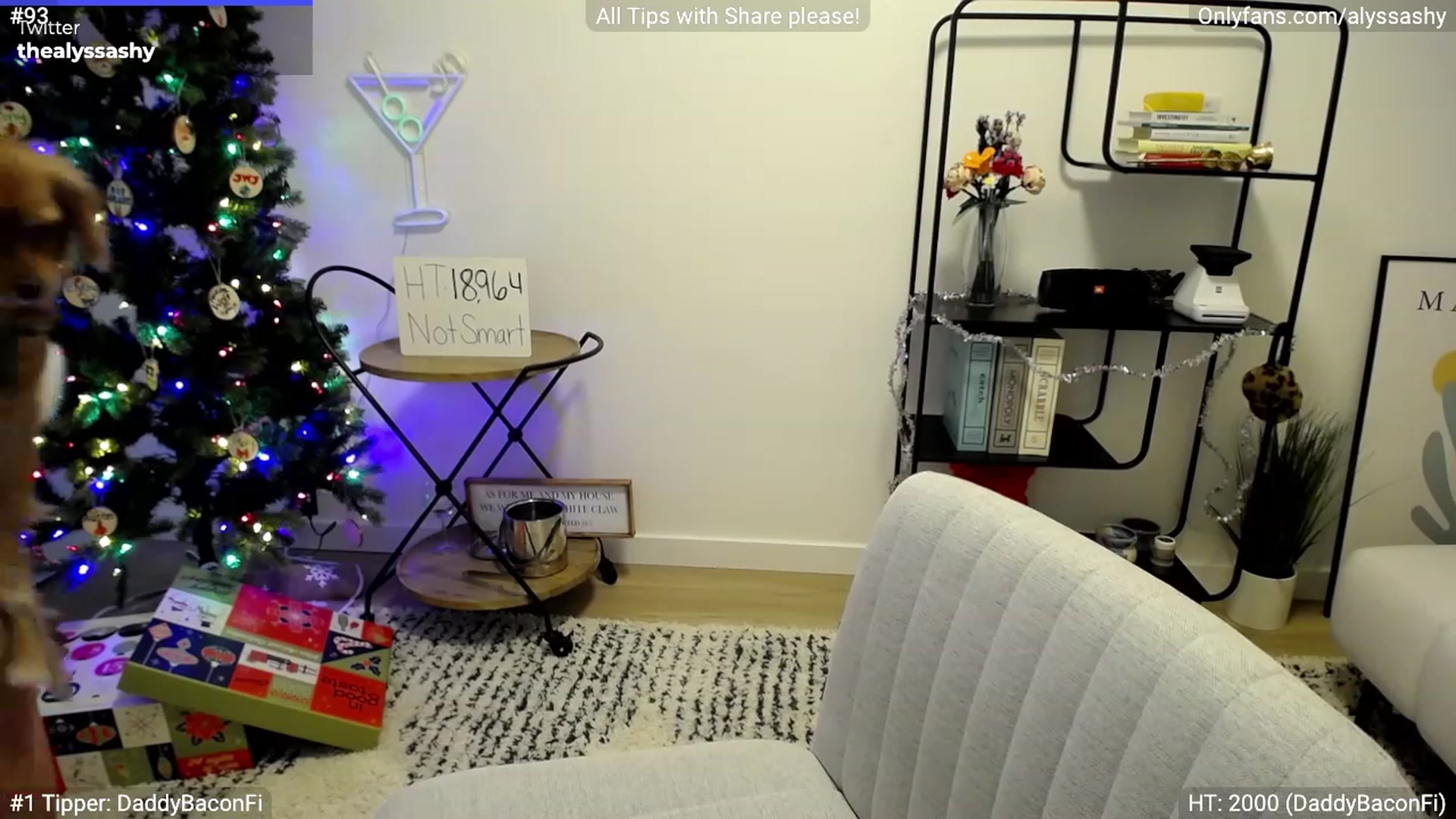 Gallery image thumbnail from AlyssaShy's myfreecams stream on, 12/10/2022, 24:16 image 17 of 20