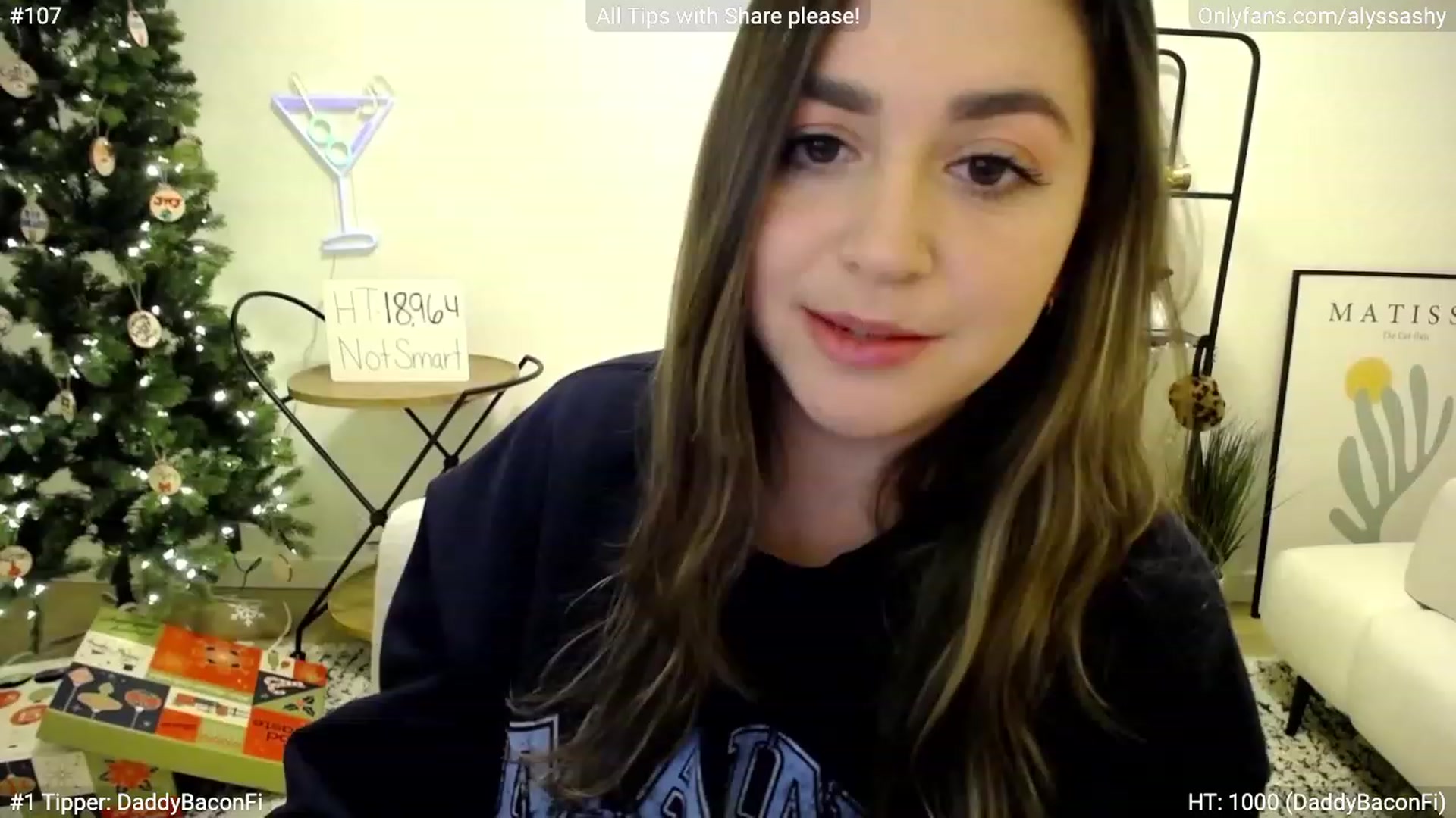 Gallery image thumbnail from AlyssaShy's myfreecams stream on, 12/11/2022, 24:33 image 1 of 20