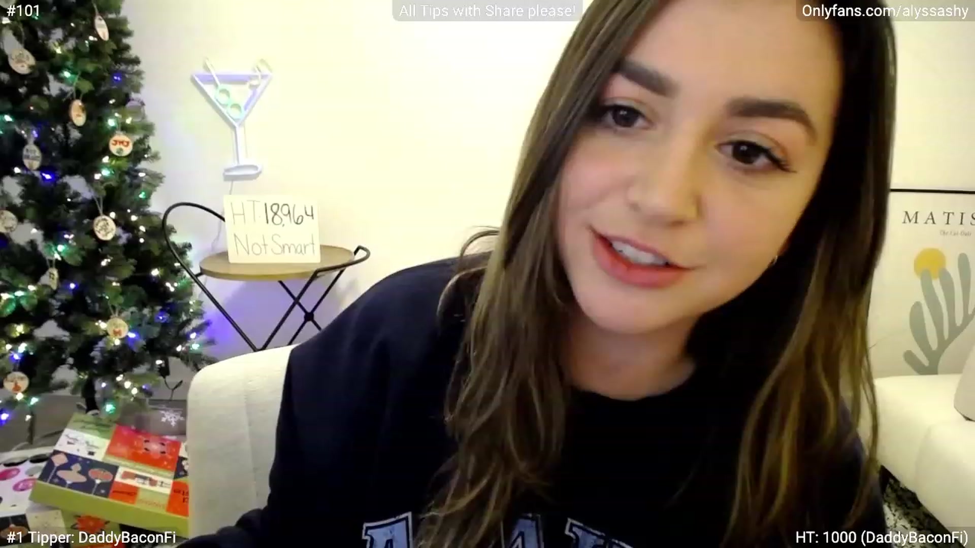 Gallery image thumbnail from AlyssaShy's myfreecams stream on, 12/11/2022, 24:33 image 7 of 20