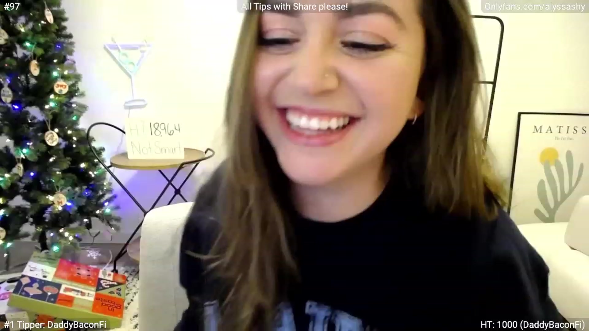 Gallery image thumbnail from AlyssaShy's myfreecams stream on, 12/11/2022, 24:33 image 10 of 20