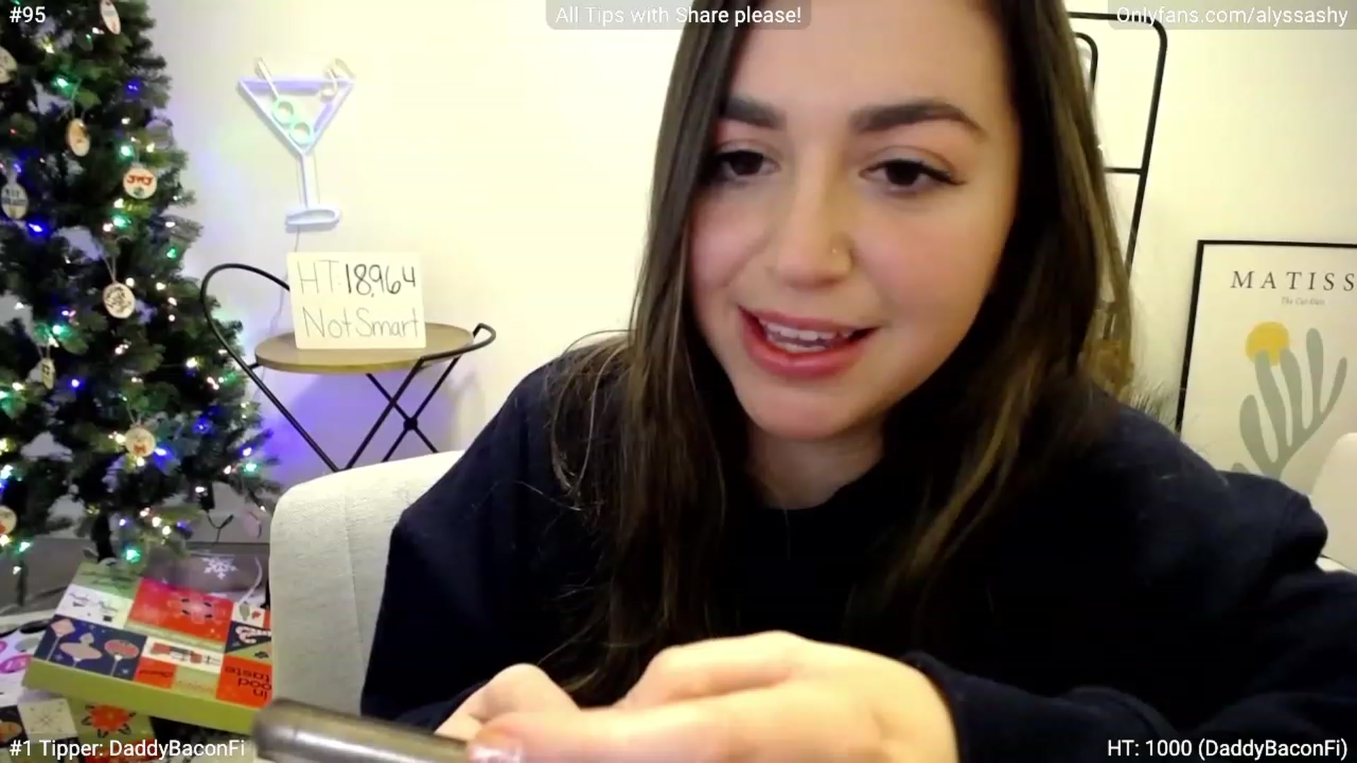 Gallery image thumbnail from AlyssaShy's myfreecams stream on, 12/11/2022, 24:33 image 19 of 20