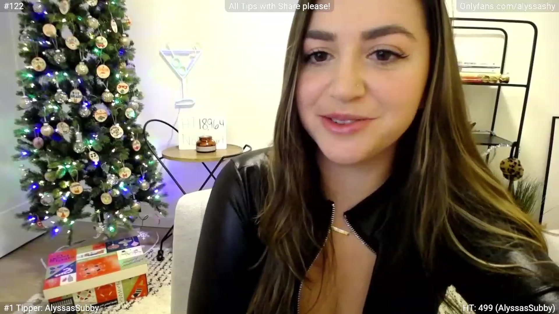 Gallery image thumbnail from AlyssaShy's myfreecams stream on, 12/14/2022, 23:34 image 15 of 20