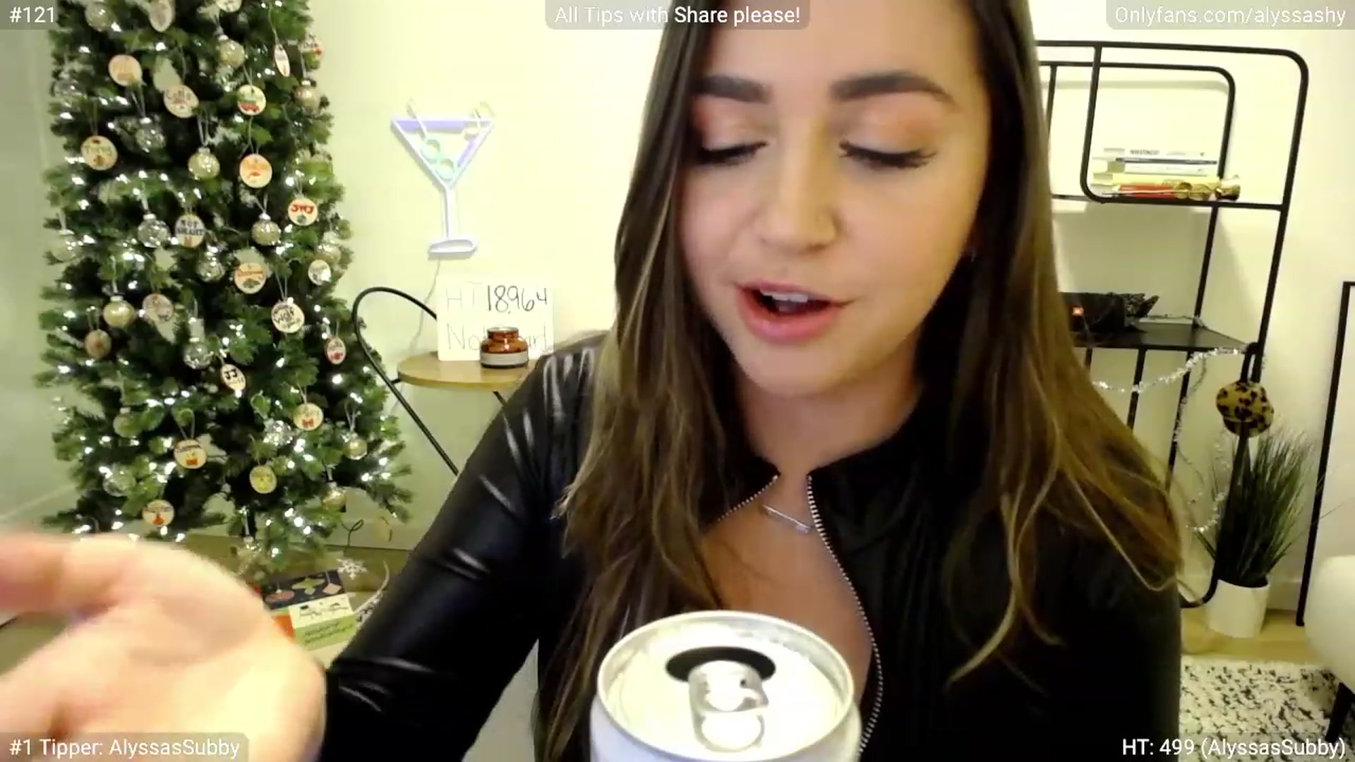 Gallery image thumbnail from AlyssaShy's myfreecams stream on, 12/14/2022, 23:34 image 8 of 20