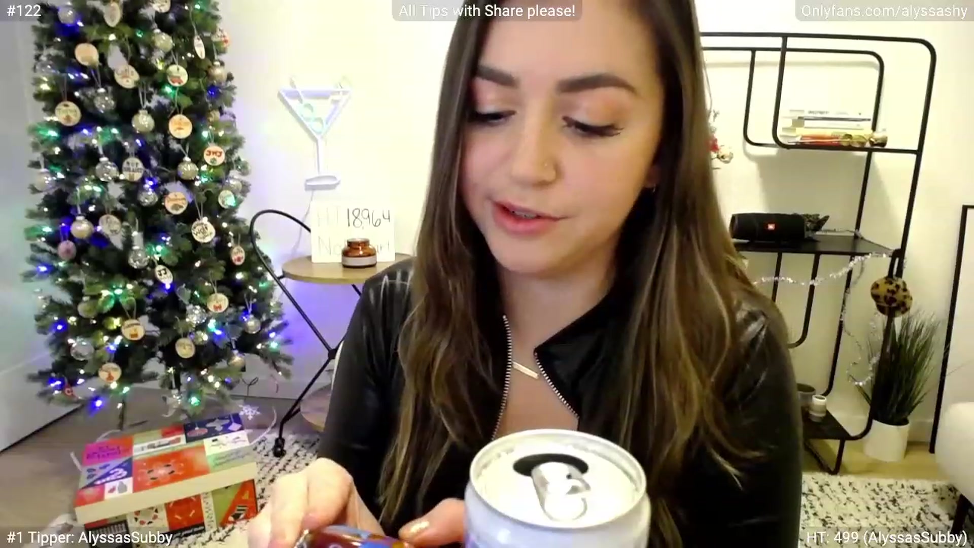 Gallery image thumbnail from AlyssaShy's myfreecams stream on, 12/14/2022, 23:34 image 17 of 20