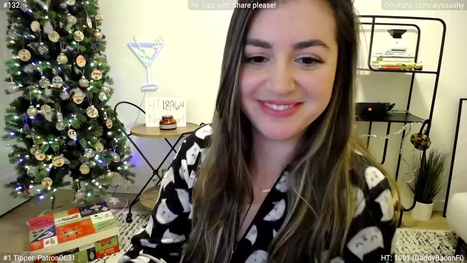 Gallery image thumbnail from AlyssaShy's myfreecams stream on, 12/23/2022, 02:04 image 12 of 20