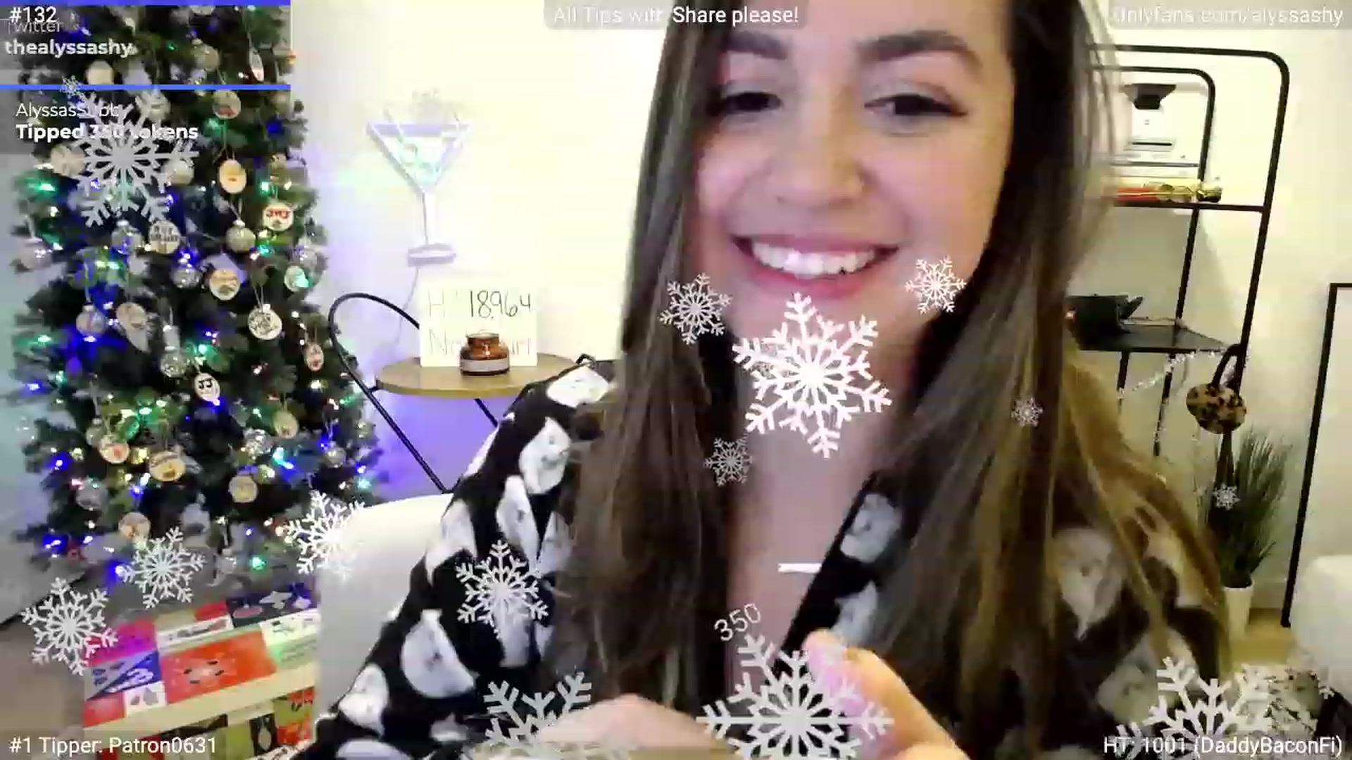 Gallery image thumbnail from AlyssaShy's myfreecams stream on, 12/23/2022, 02:04 image 13 of 20