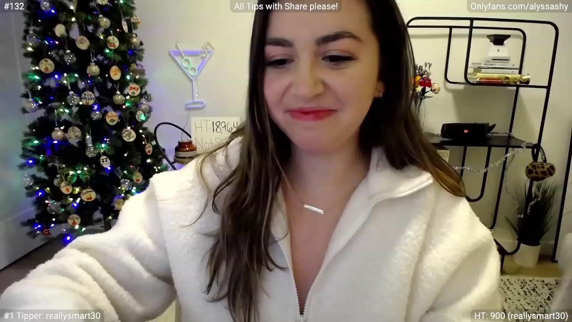 Gallery image thumbnail from AlyssaShy's myfreecams stream on, 12/24/2022, 24:34 image 6 of 20