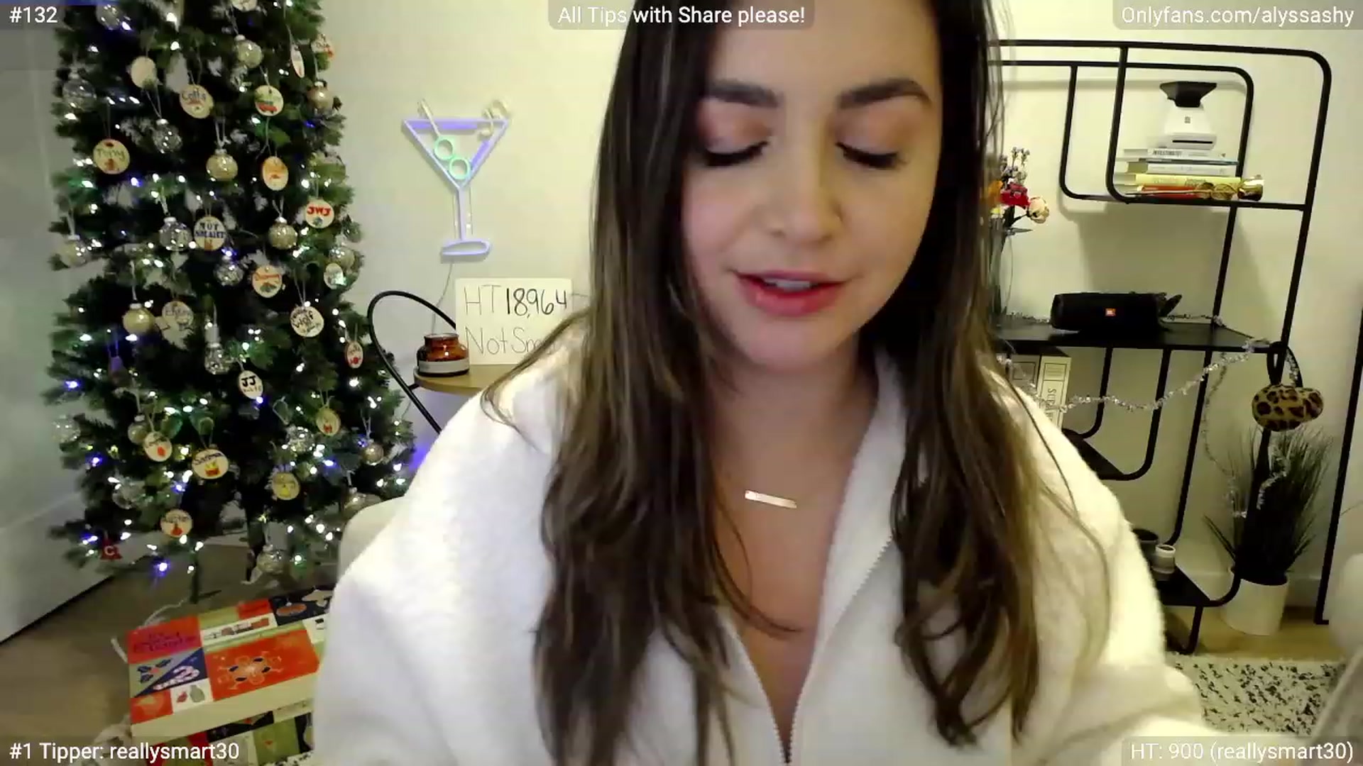 Gallery image thumbnail from AlyssaShy's myfreecams stream on, 12/24/2022, 24:34 image 7 of 20